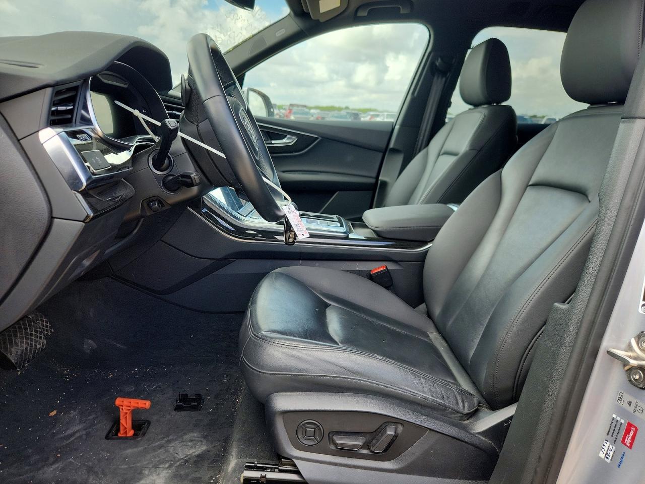 2021 Audi Q7 Premium Plus Серебряный vin: WA1LXAF76MD030826