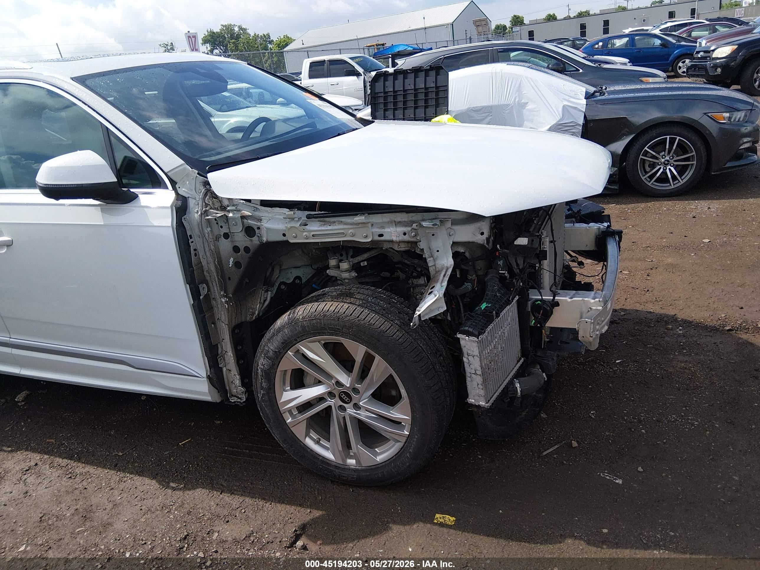 2022 Audi Q7 Premium Plus 55 Tfsi Quattro Tiptronic White vin: WA1LXBF71ND021782