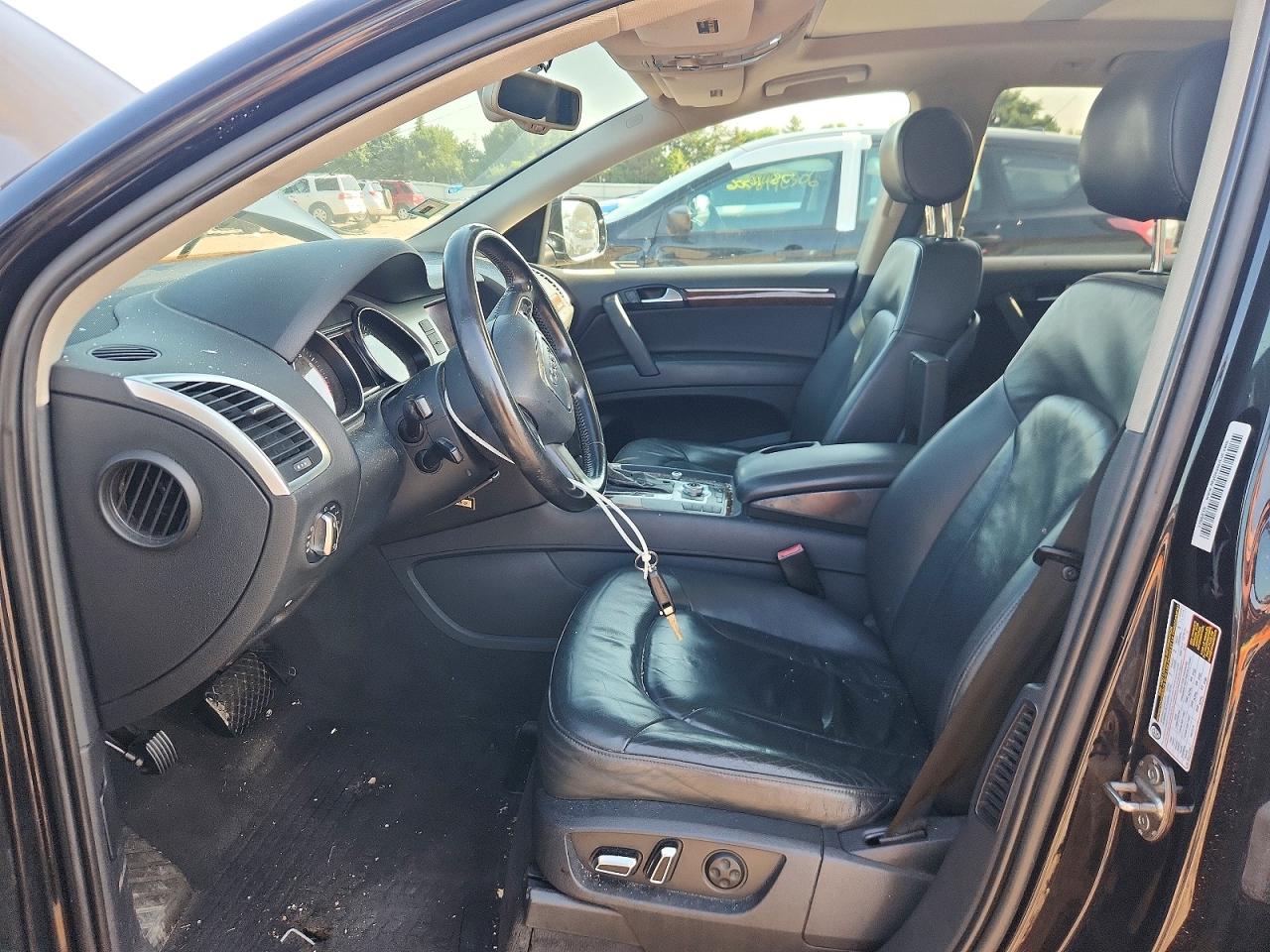 2010 Audi Q7 Premium Plus Black vin: WA1LYAFE0AD007131