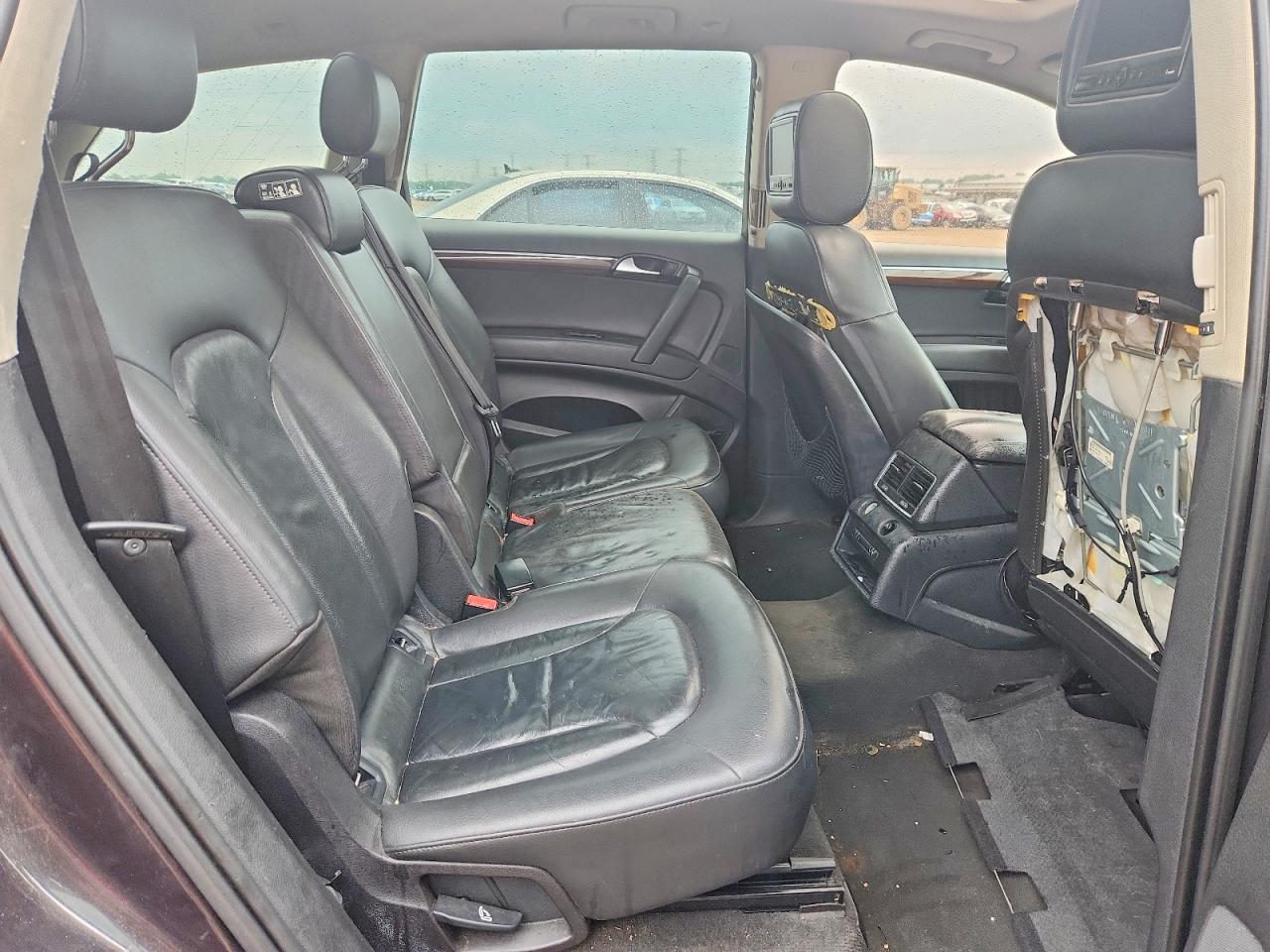 2010 Audi Q7 Premium Plus Black vin: WA1LYAFE2AD000391