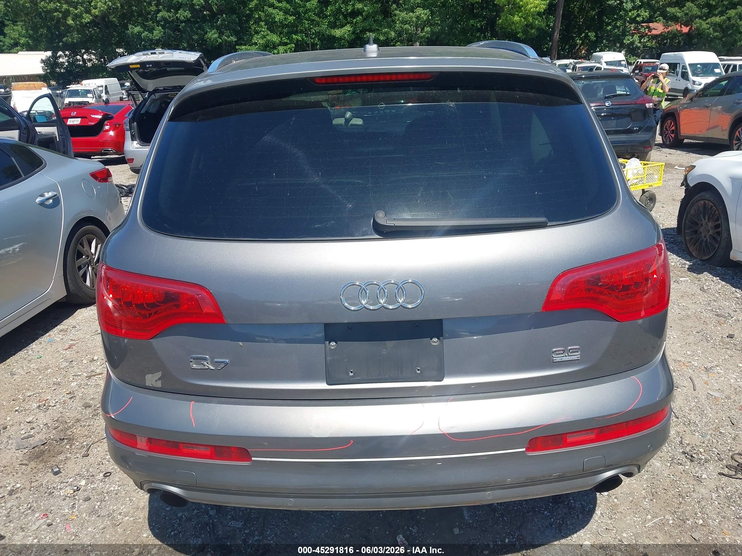 2010 Audi Q7 3.6 Premium Gray vin: WA1LYAFE3AD006488