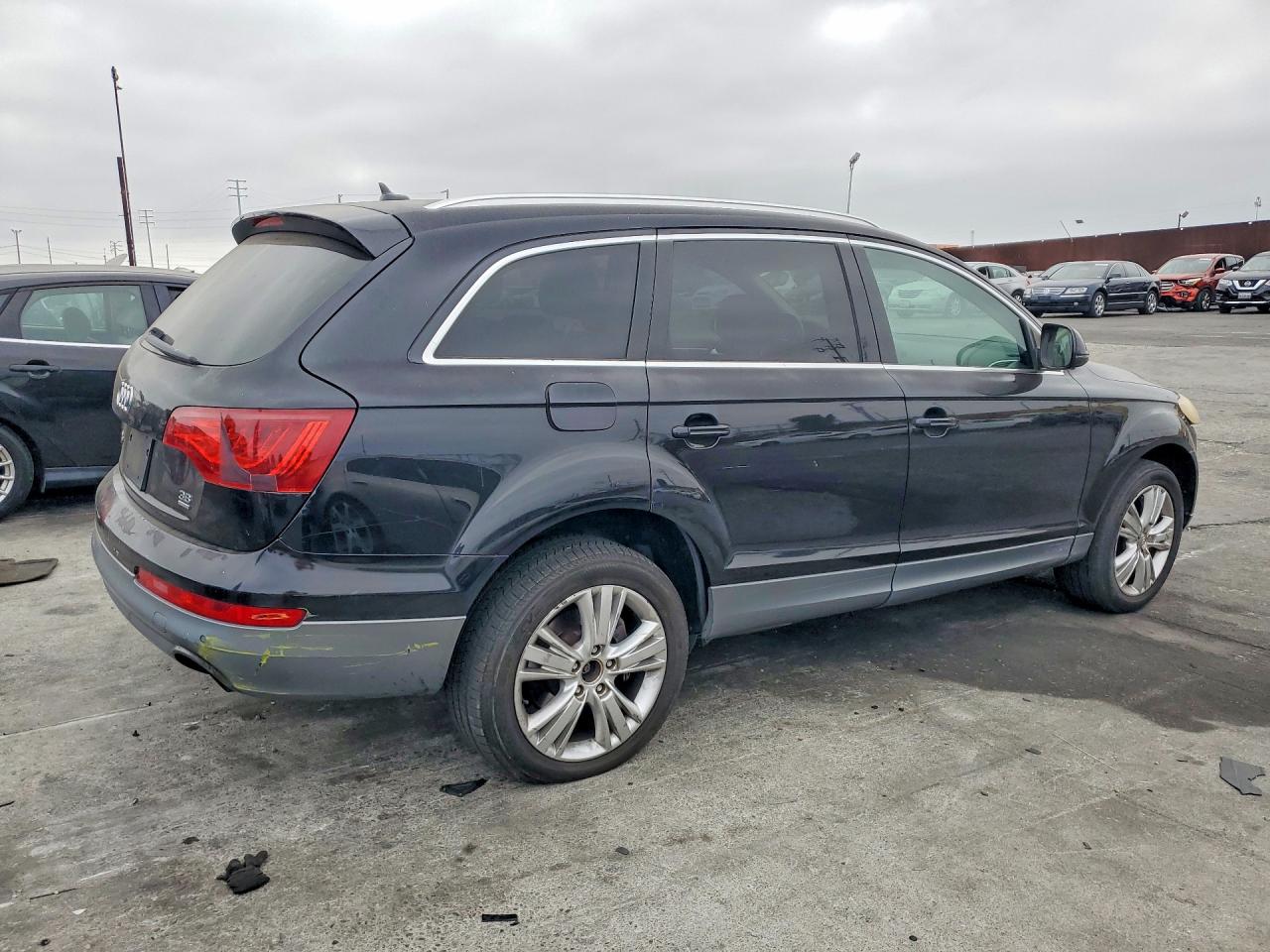 2010 Audi Q7 Premium Plus Черный vin: WA1LYAFE5AD007240