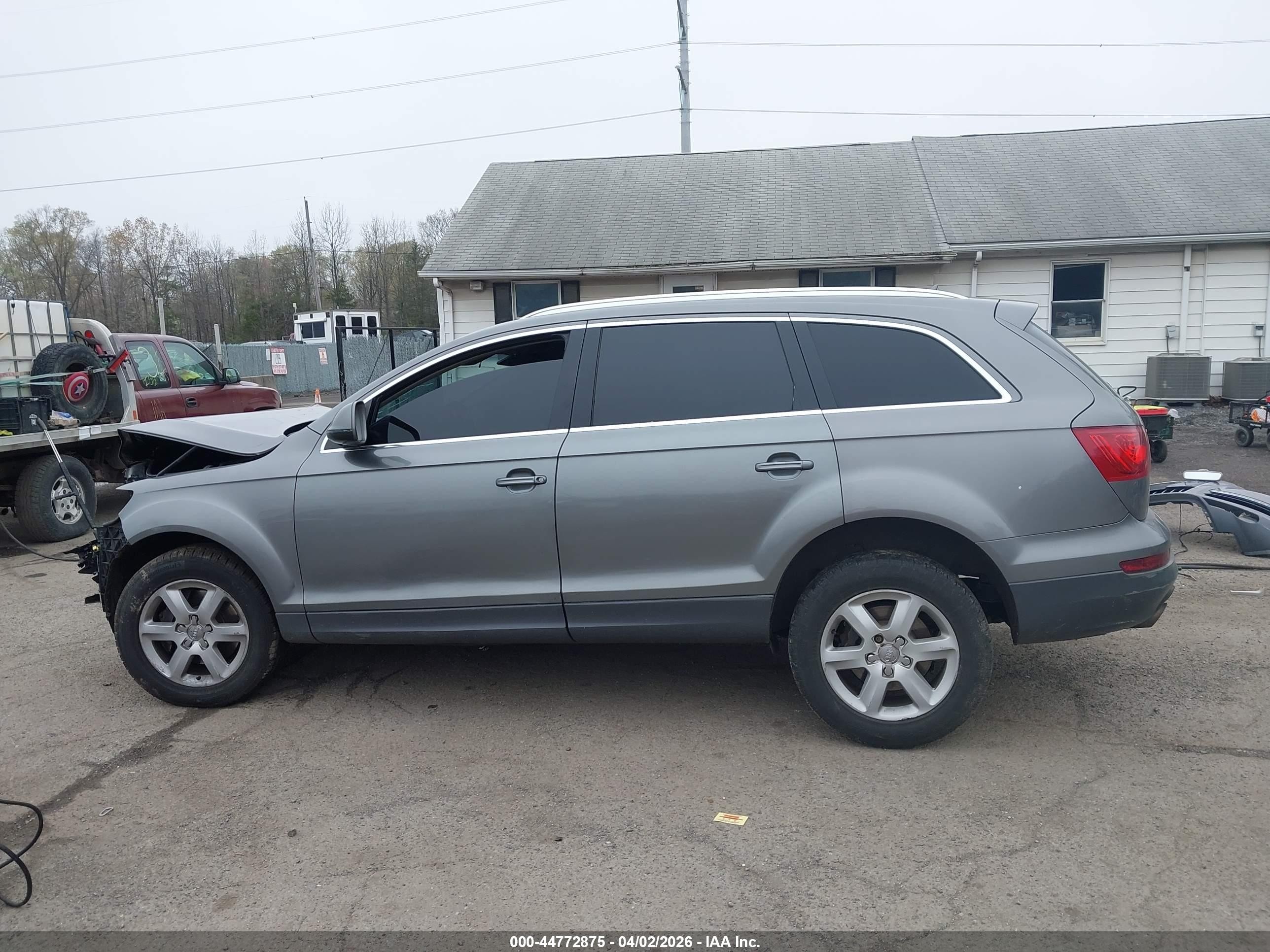 2010 Audi Q7 3.6 Premium Gray vin: WA1LYAFE6AD007683