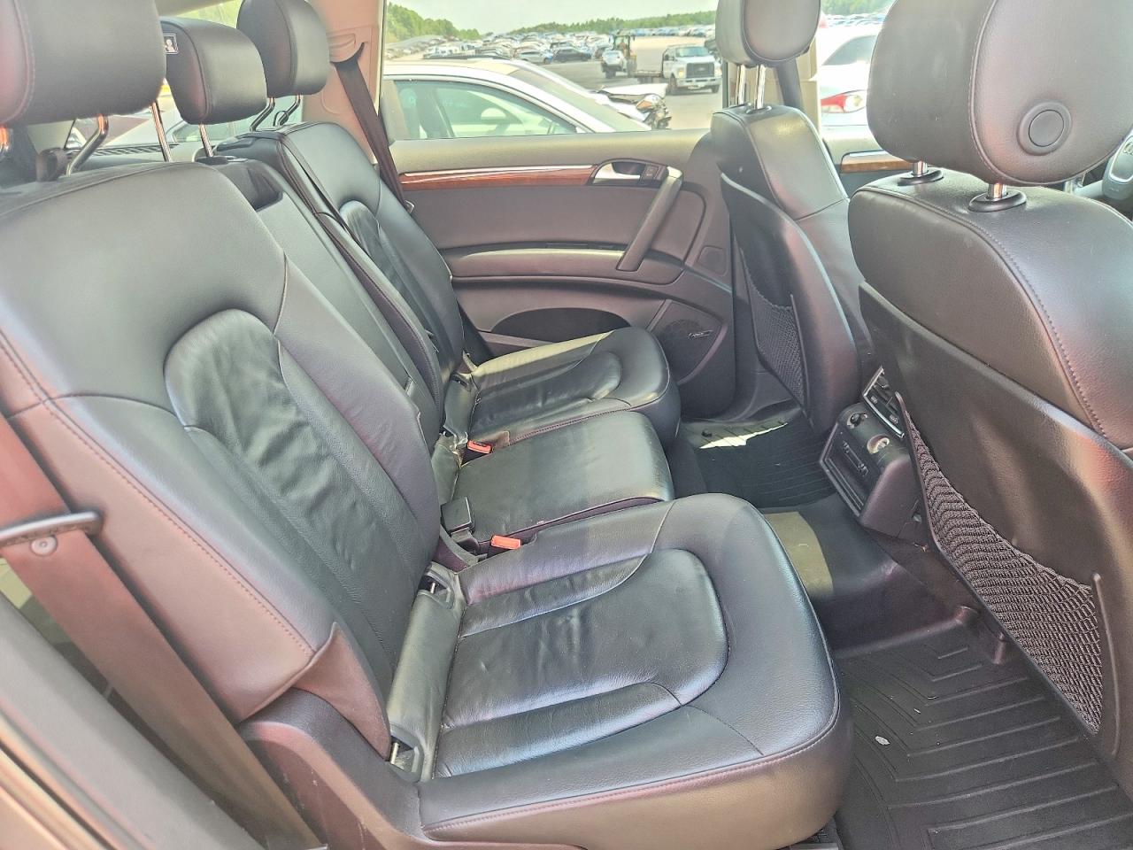 2010 Audi Q7 Premium Plus Gray vin: WA1LYAFE8AD000721