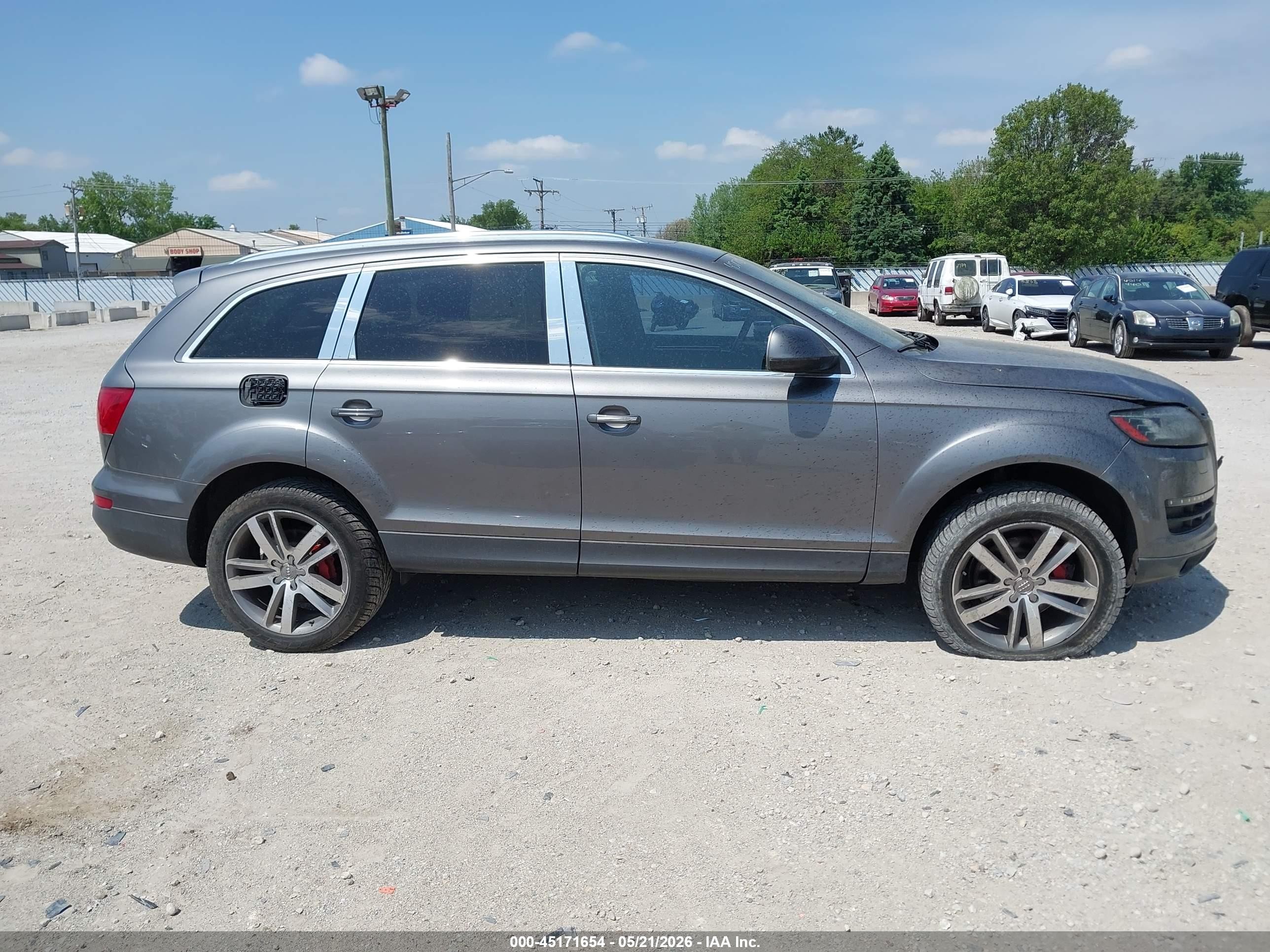 2010 Audi Q7 3.6 Premium Gray vin: WA1LYAFE9AD006978