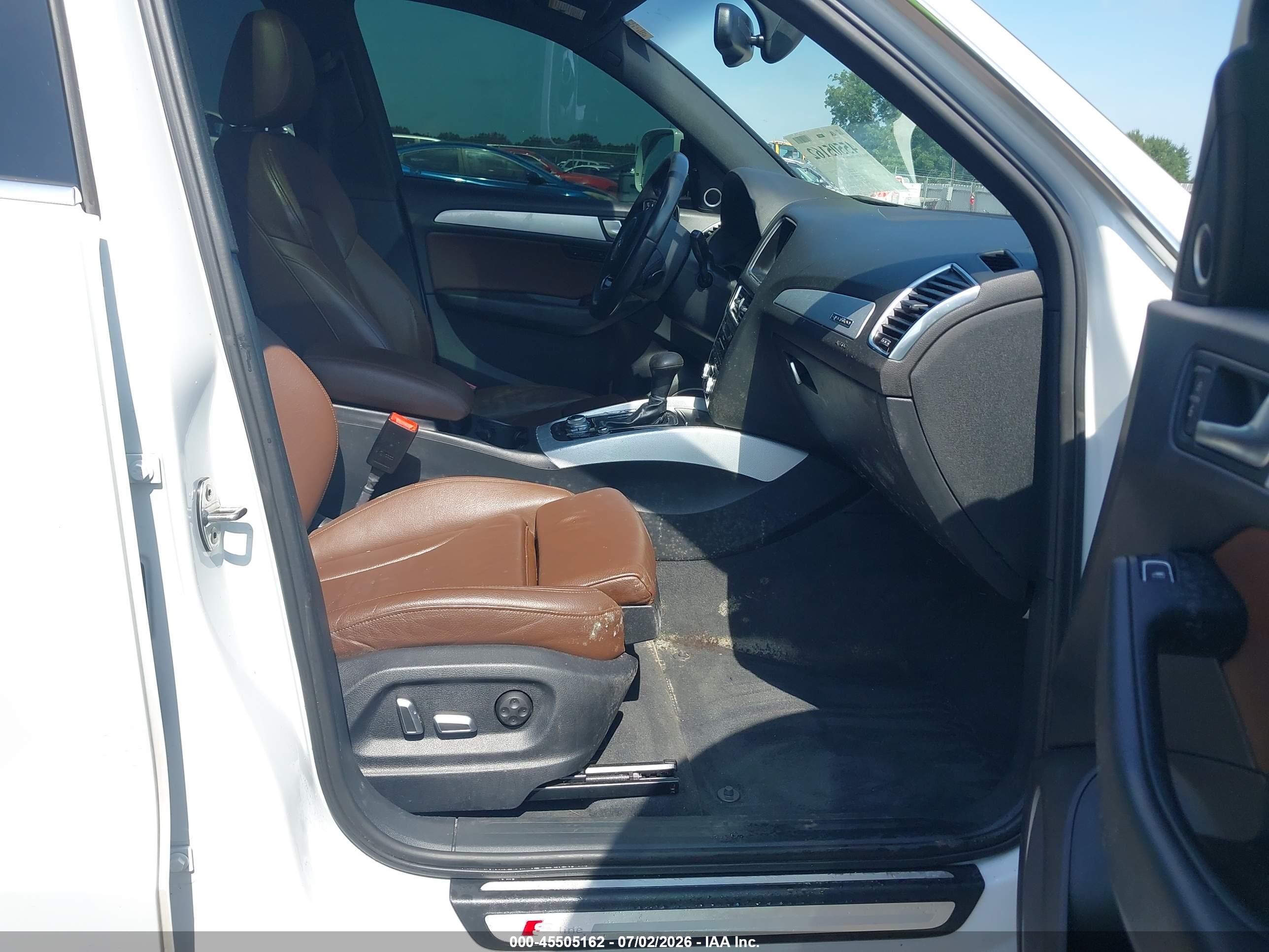 2017 Audi Q5 2.0t Premium White vin: WA1M2AFP2HA037413