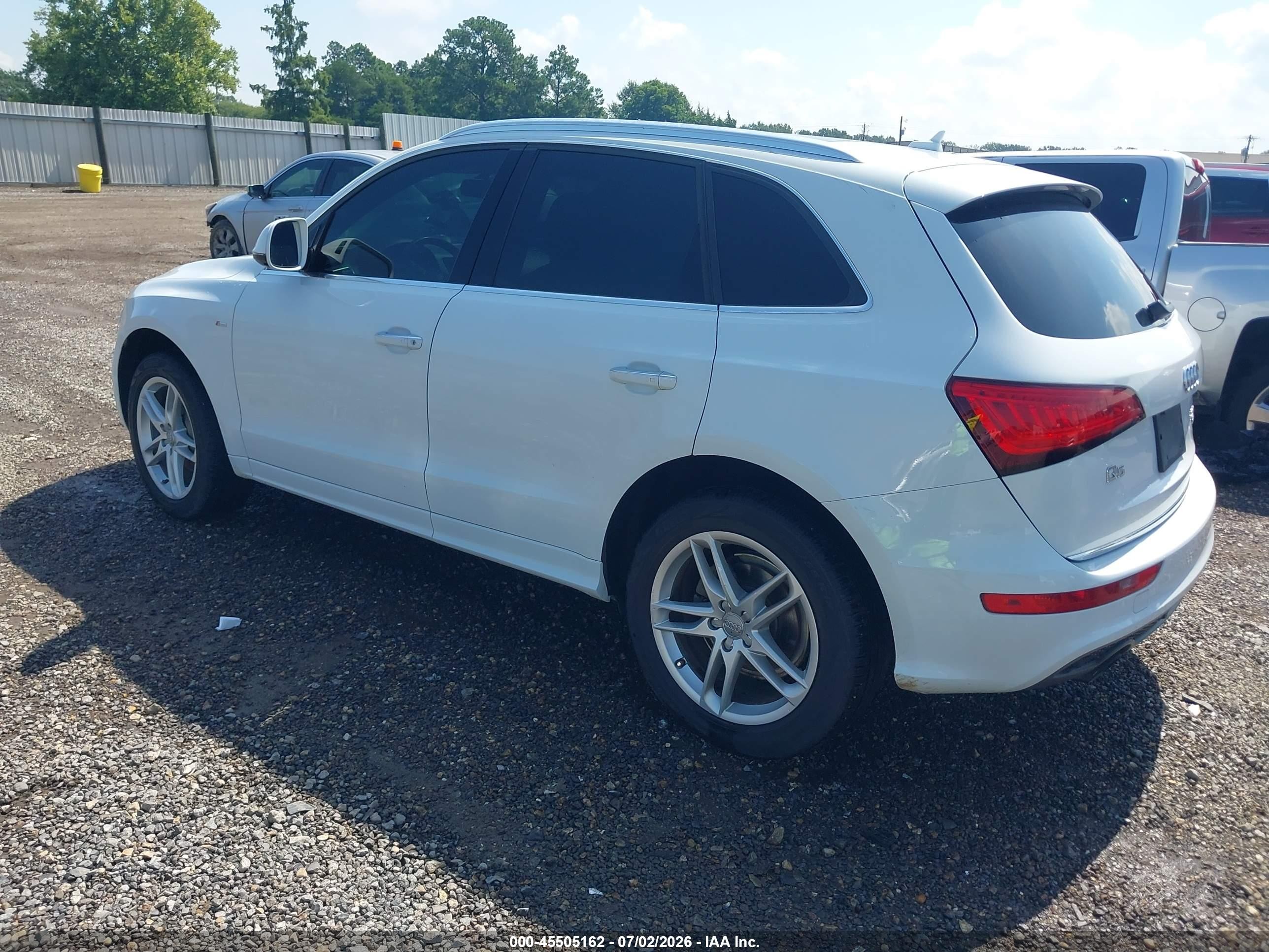 2017 Audi Q5 2.0t Premium White vin: WA1M2AFP2HA037413