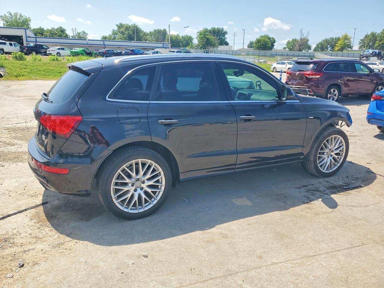 2017 Audi Q5 Premium Plus Черный vin: WA1M2AFP2HA091987