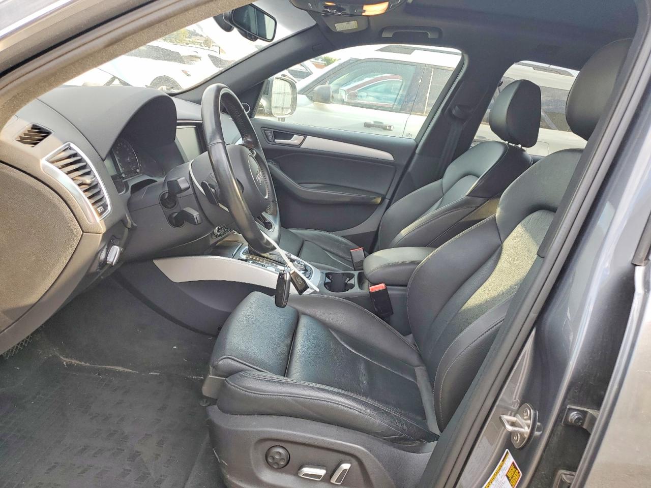 2017 Audi Q5 Premium Plus Gray vin: WA1M2AFP9HA051292