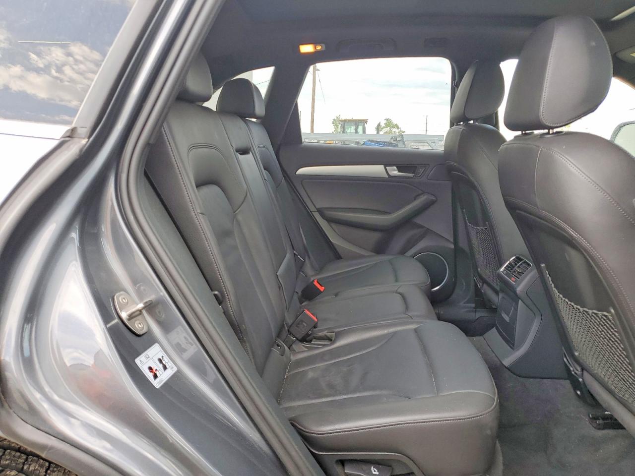 2017 Audi Q5 Premium Plus Gray vin: WA1M2AFP9HA051292