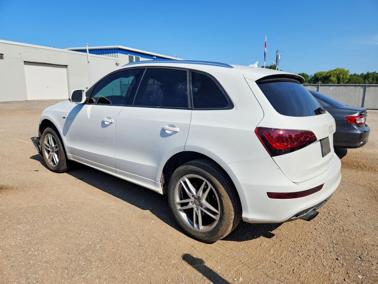 2014 Audi Q5 Progressiv White vin: WA1MFCFP3EA115502
