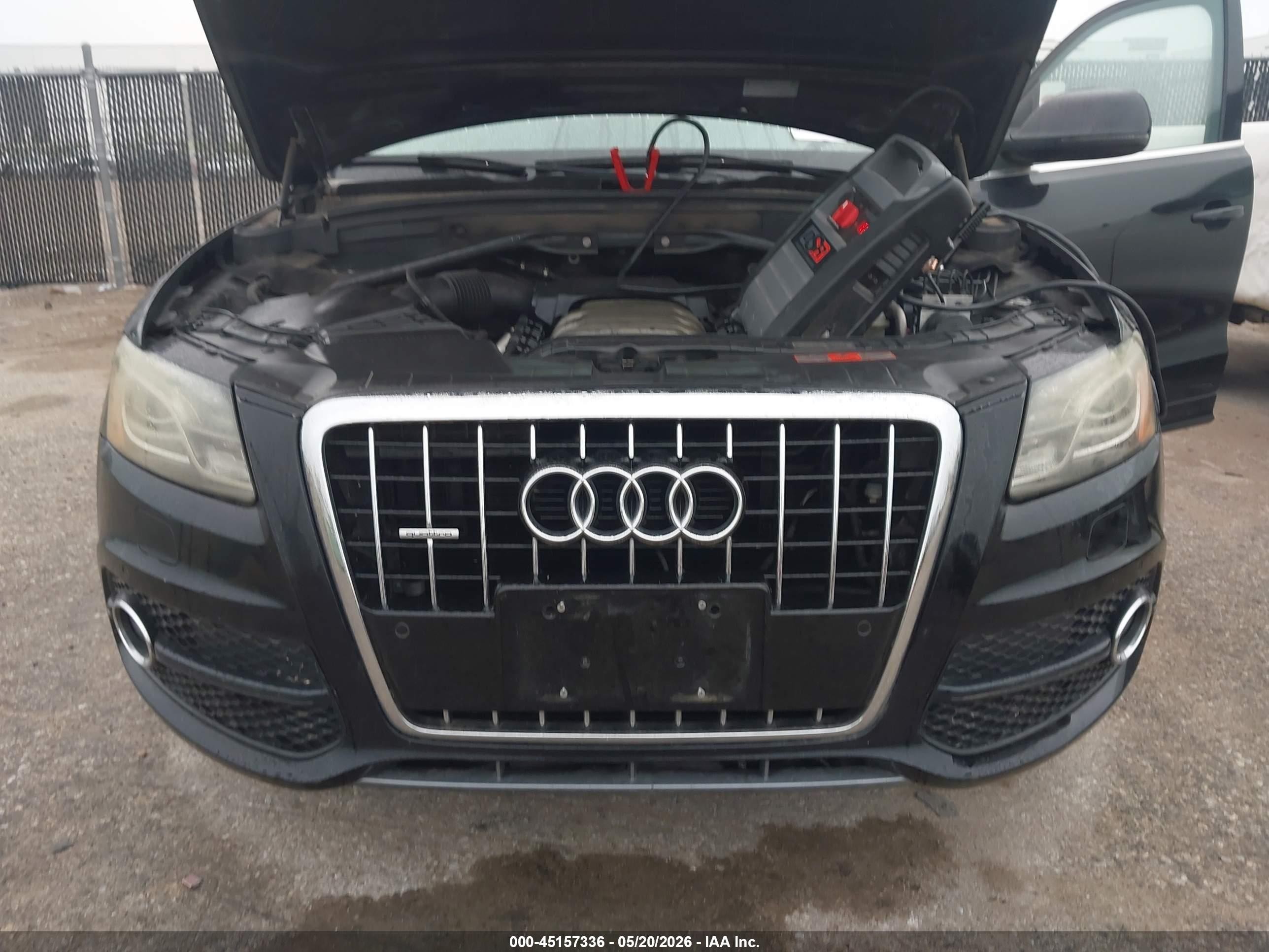 2010 Audi Q5 3.2 Premium Black vin: WA1MKAFP0AA048934