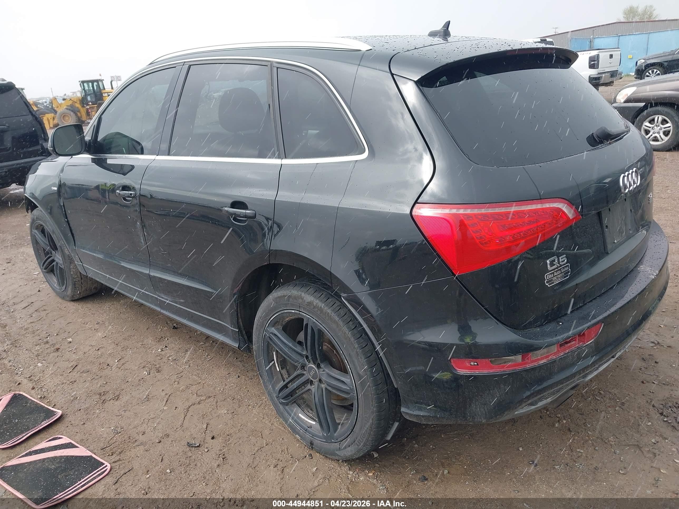 2010 Audi Q5 3.2 Premium Black vin: WA1MKAFPXAA039495