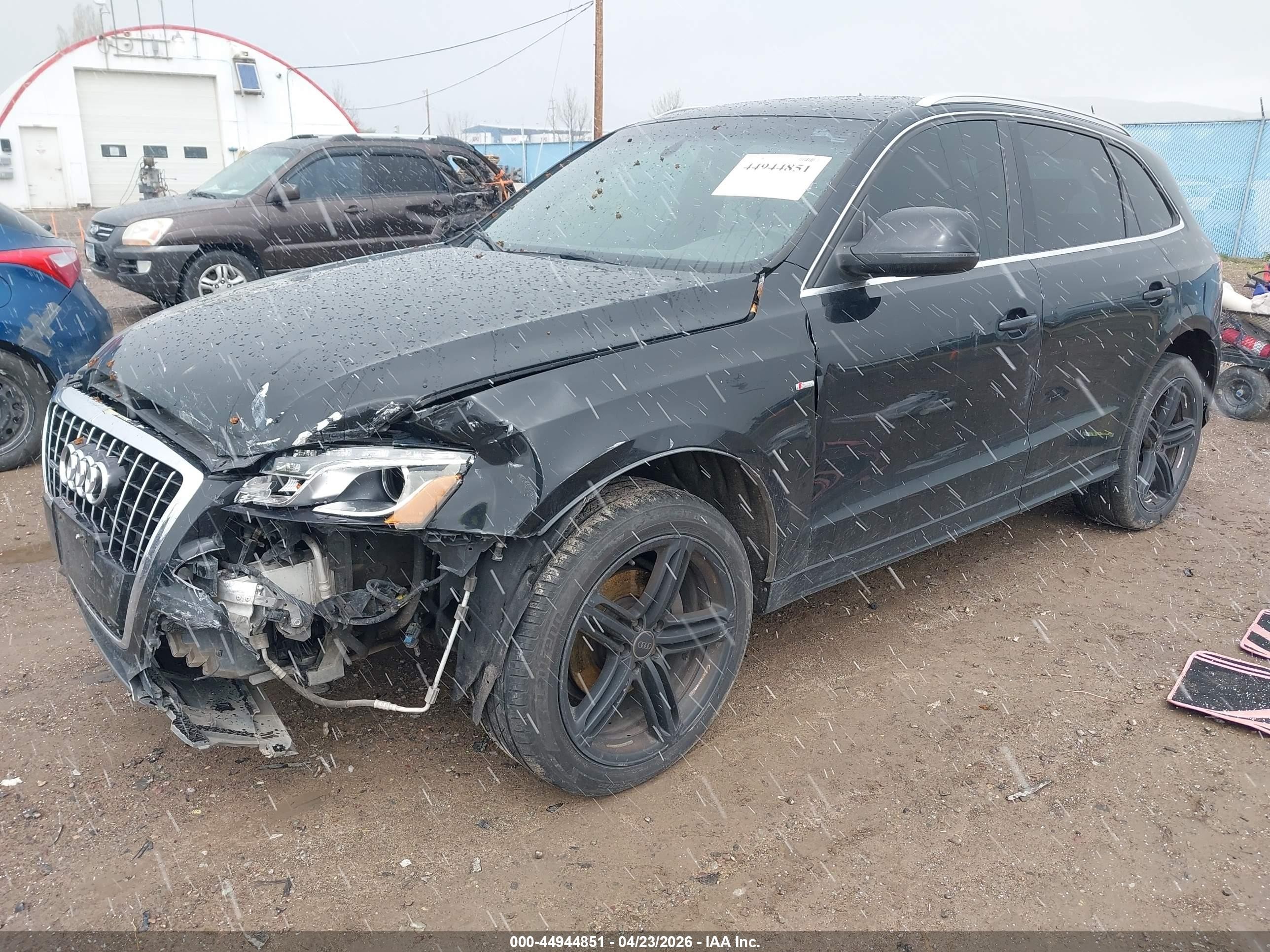2010 Audi Q5 3.2 Premium Black vin: WA1MKAFPXAA039495