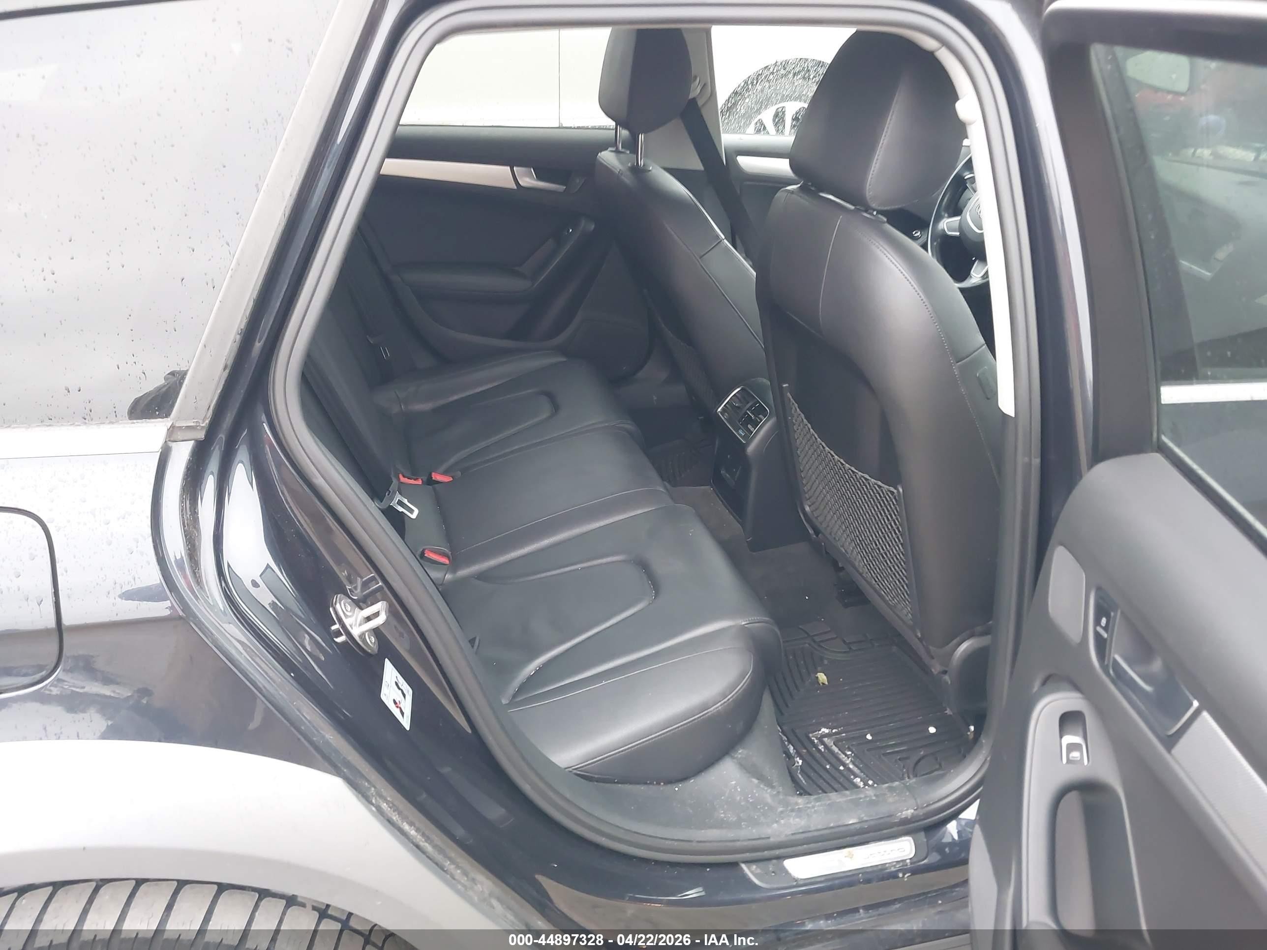 2015 Audi Allroad 2.0t Premium Black vin: WA1TFAFL0FA010012