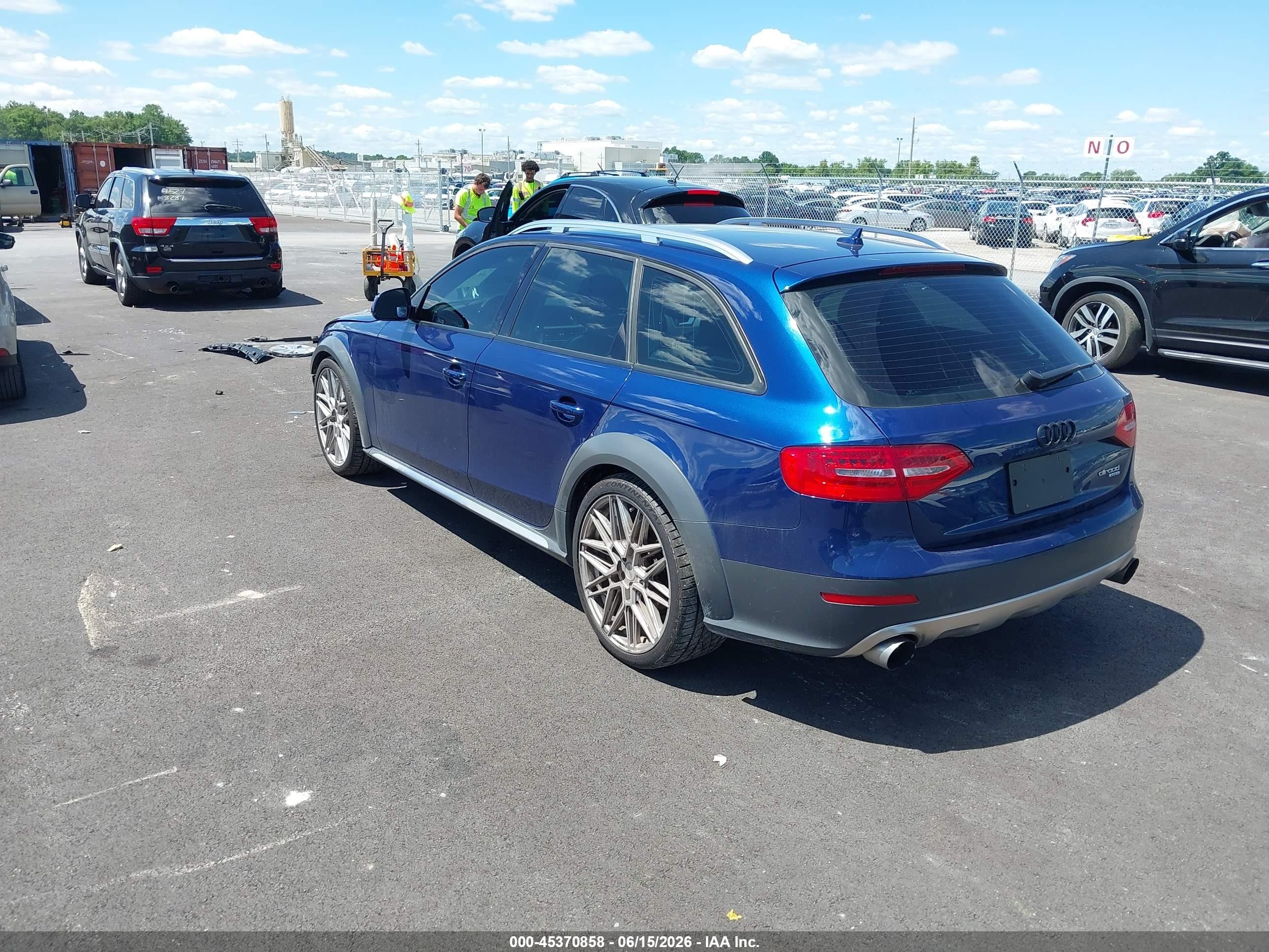 2014 Audi Allroad 2.0t Premium Blue vin: WA1TFAFL5EA094634