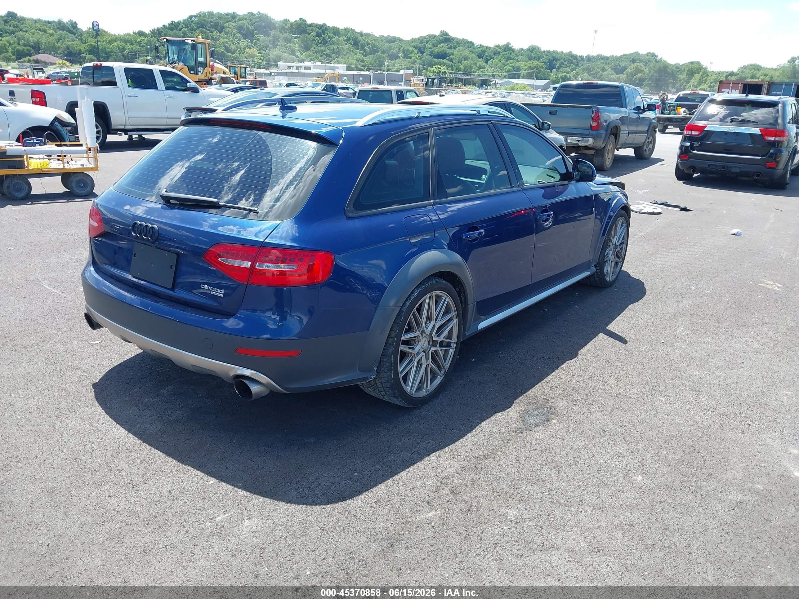 2014 Audi Allroad 2.0t Premium Blue vin: WA1TFAFL5EA094634