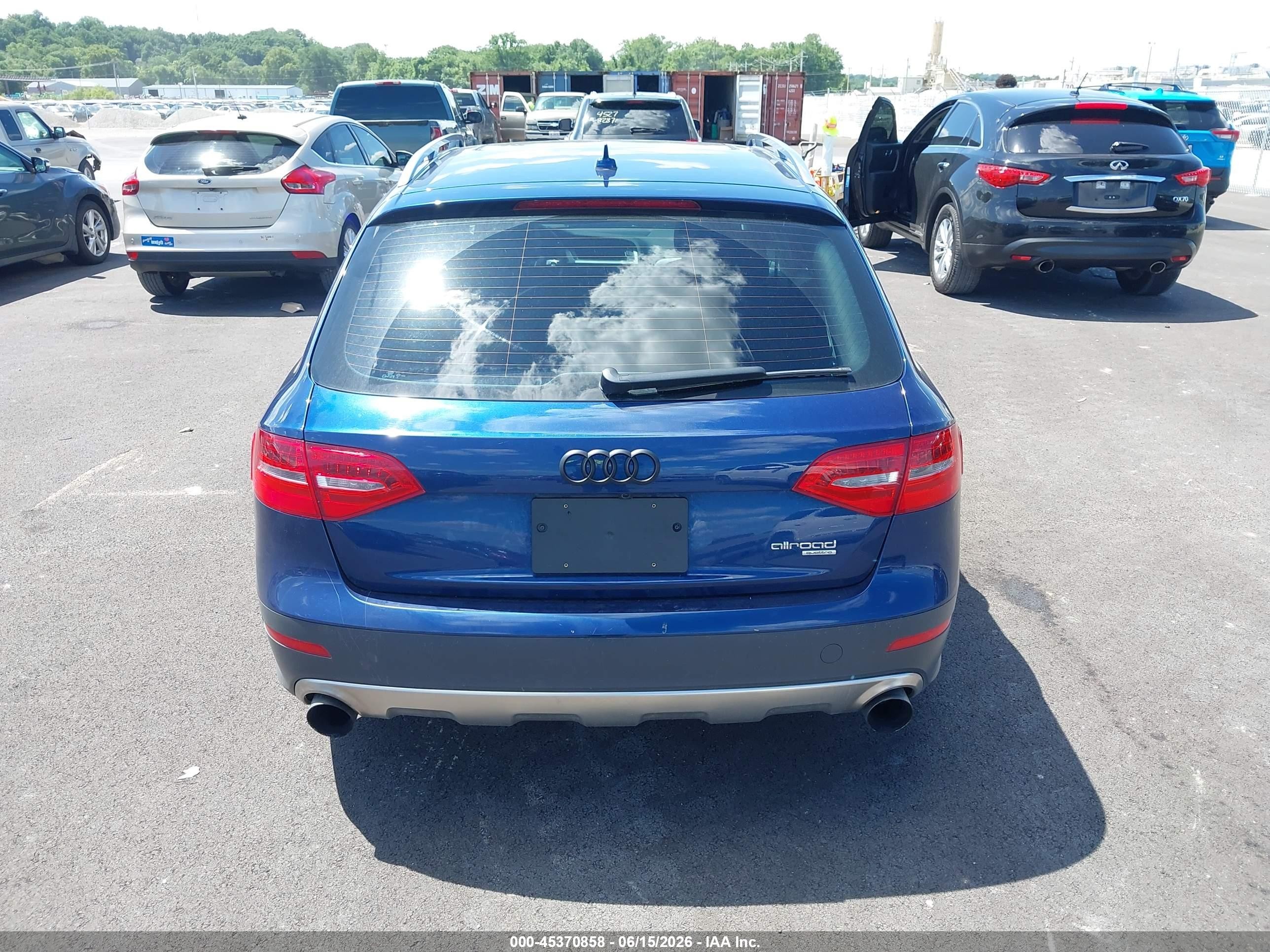 2014 Audi Allroad 2.0t Premium Blue vin: WA1TFAFL5EA094634