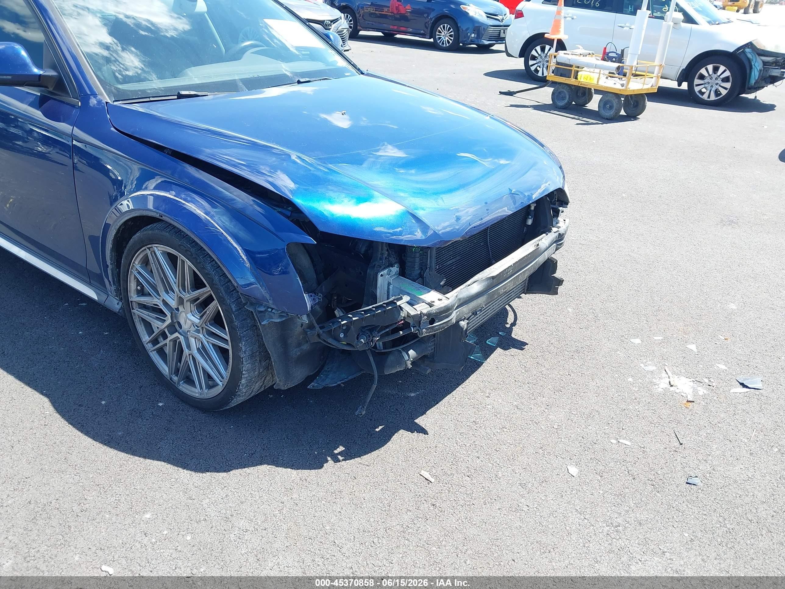 2014 Audi Allroad 2.0t Premium Blue vin: WA1TFAFL5EA094634