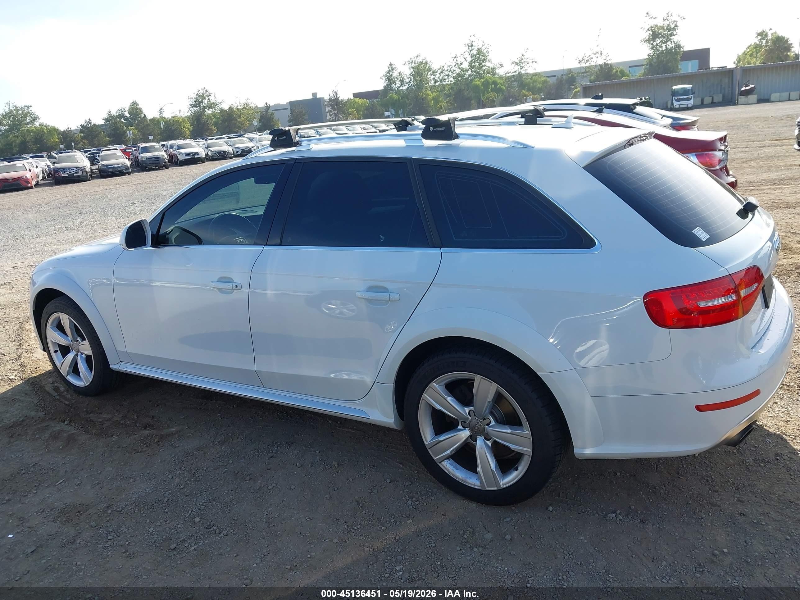 2014 Audi A4 Allroad Premium Белый vin: WA1TFAFL6EA112350