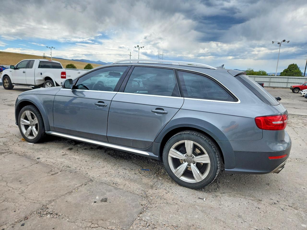 2013 Audi A4 Allroad Premium Plus Gray vin: WA1UFAFL0DA068770