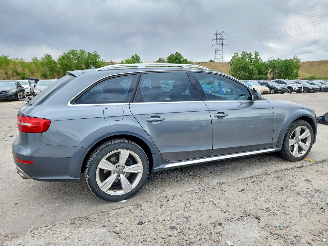 2013 Audi A4 Allroad Premium Plus Gray vin: WA1UFAFL0DA068770