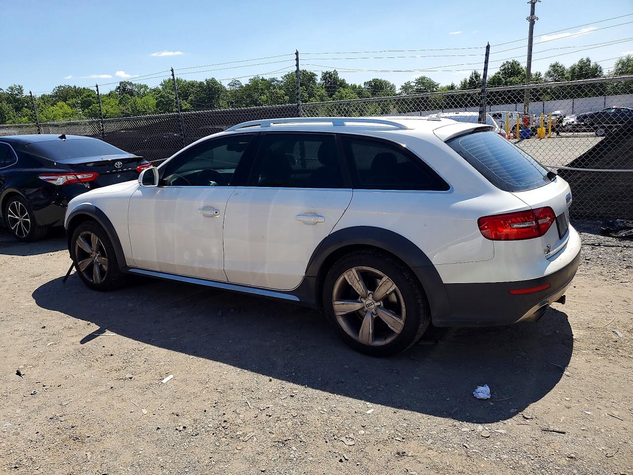 2013 Audi A4 Allroad Premium Plus White vin: WA1UFAFL0DA246841