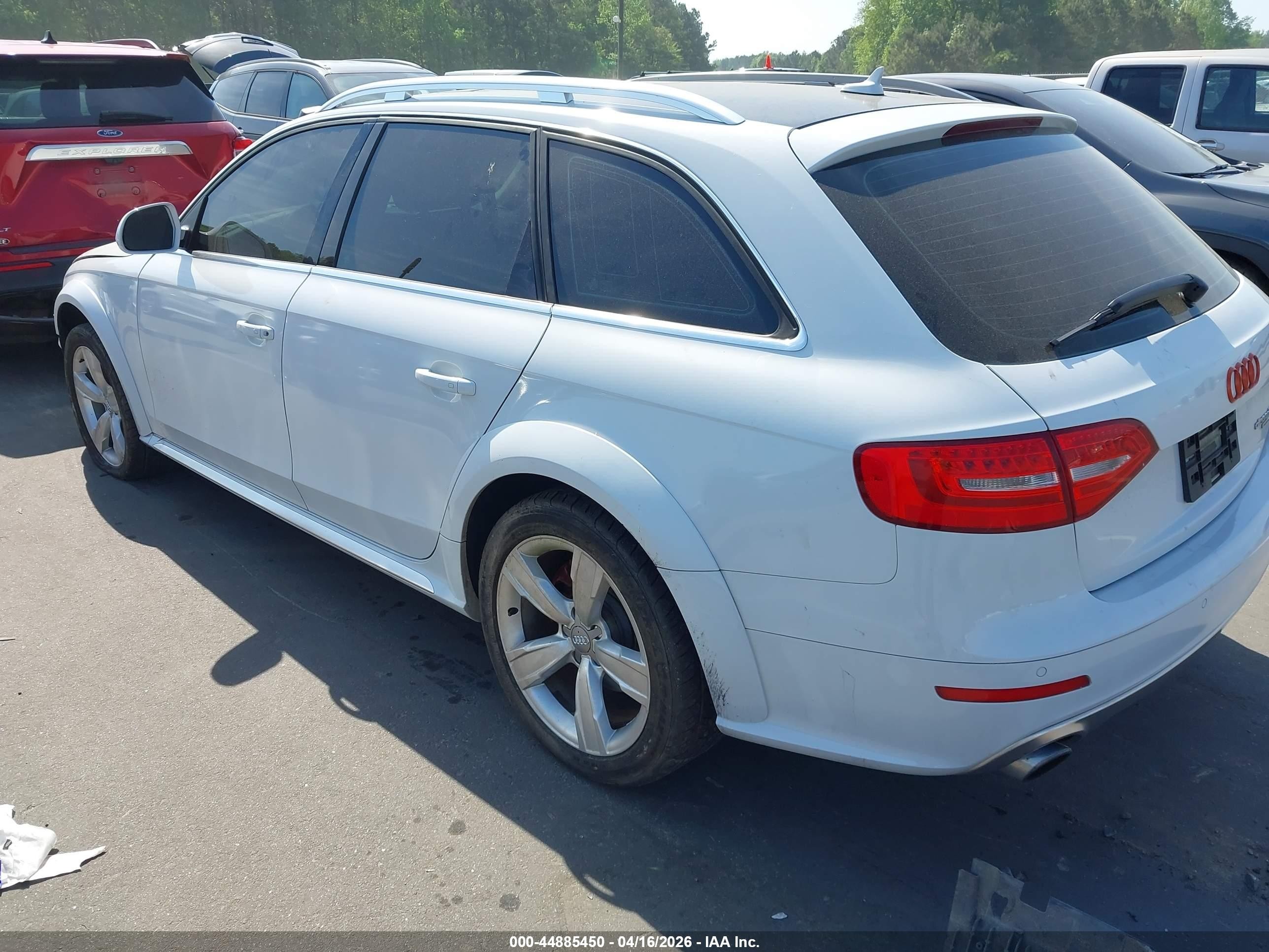2013 Audi Allroad 2.0t Premium Plus White vin: WA1UFAFL1DA179828