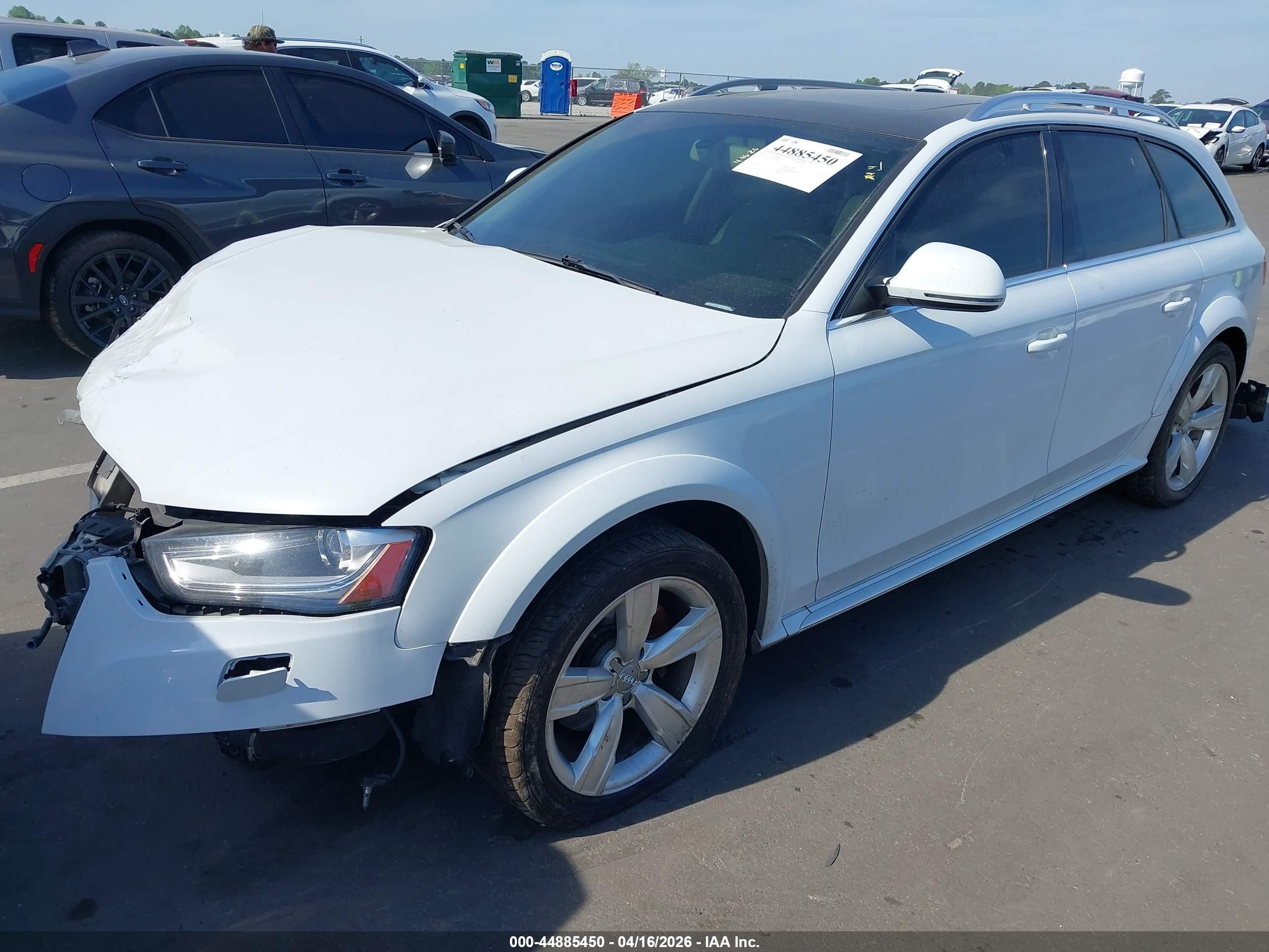 2013 Audi Allroad 2.0t Premium Plus White vin: WA1UFAFL1DA179828