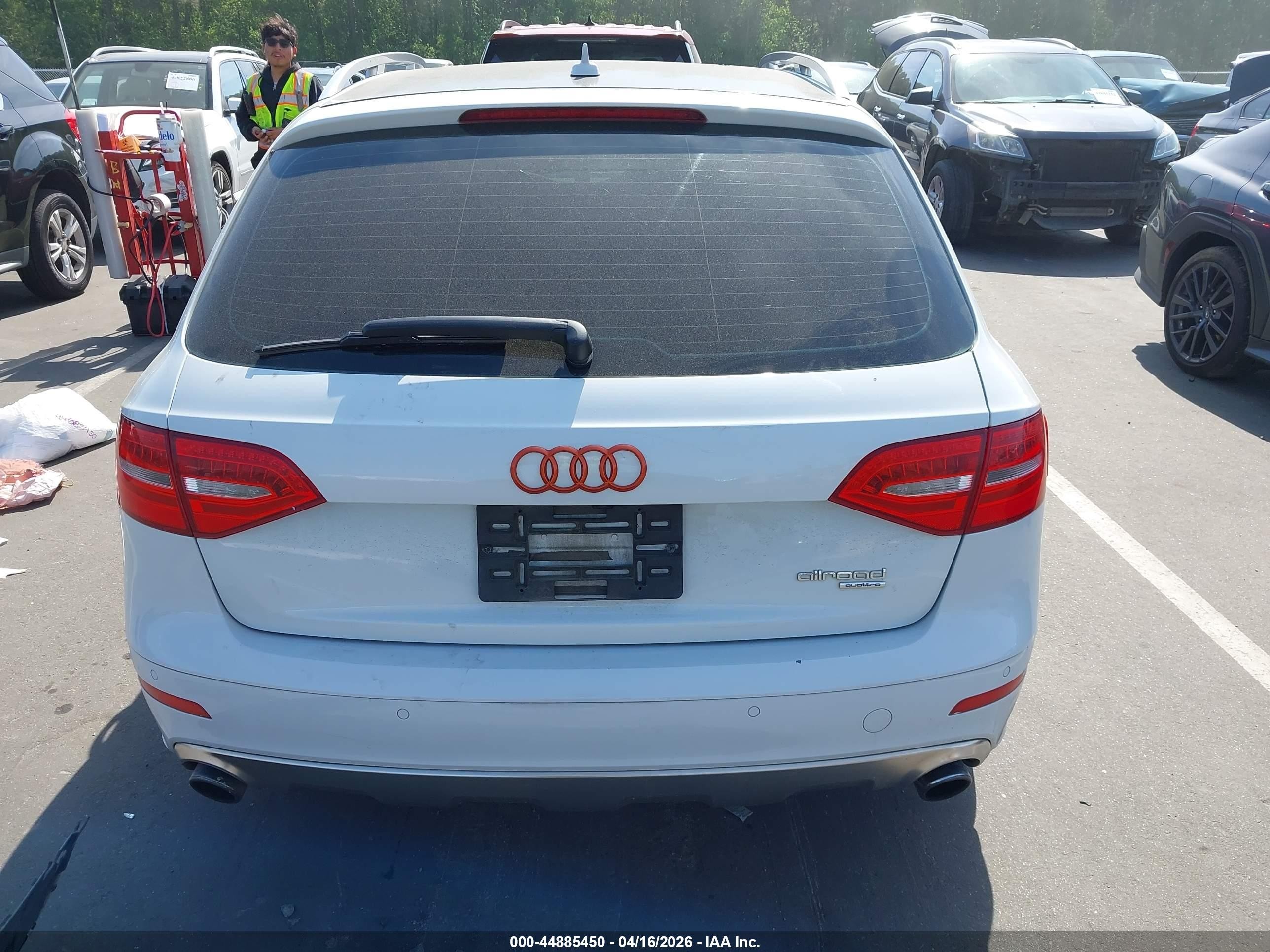 2013 Audi Allroad 2.0t Premium Plus White vin: WA1UFAFL1DA179828