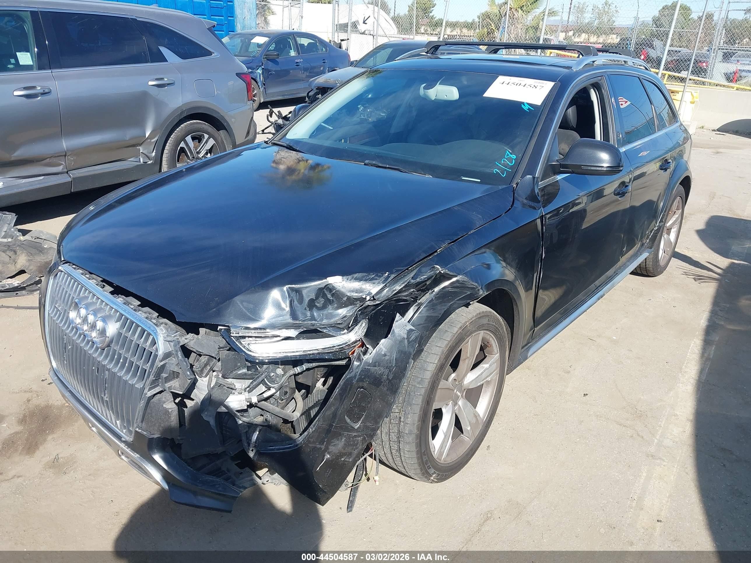 2013 Audi Allroad 2.0t Premium Plus Black vin: WA1UFAFL1DA209295