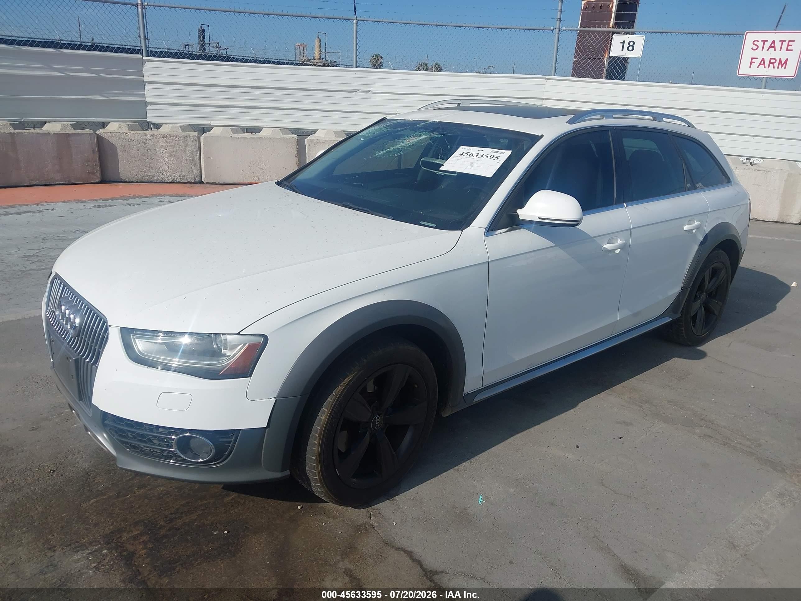 2014 Audi Allroad 2.0t Premium White vin: WA1UFAFL1EA088379