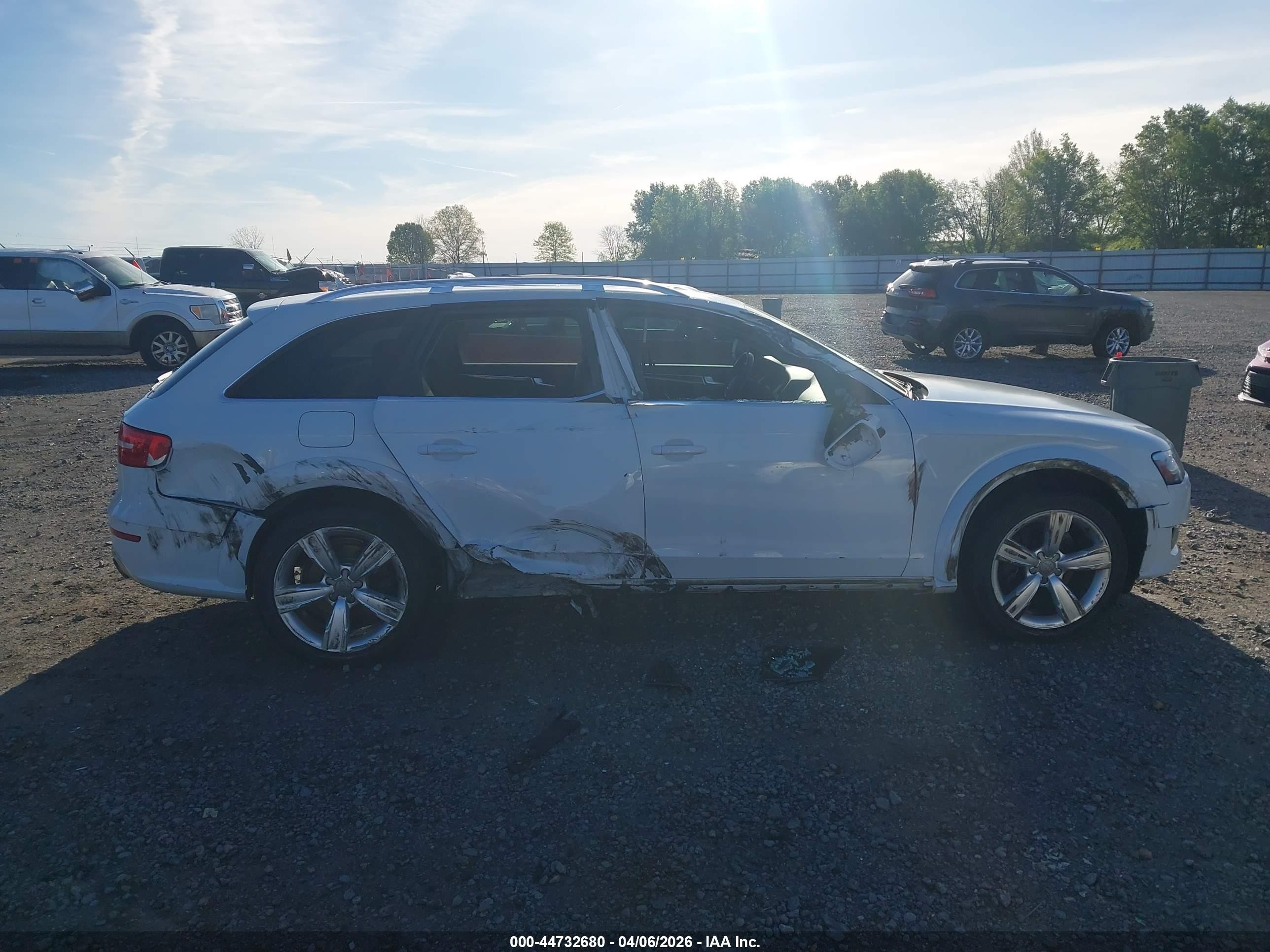 2015 Audi Allroad 2.0t Premium White vin: WA1UFAFL1FA122273