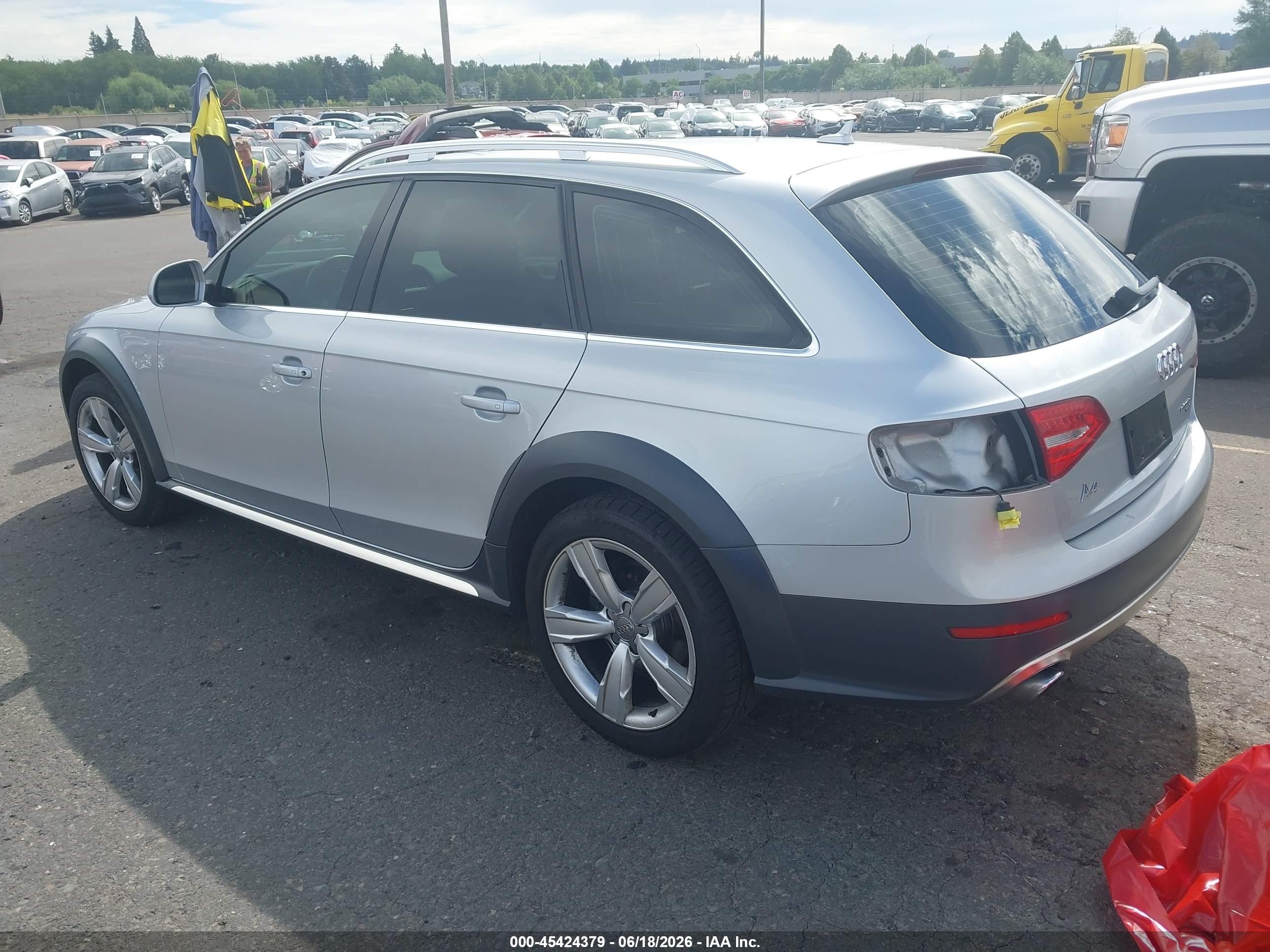 2013 Audi Allroad 2.0t Premium Plus Silver vin: WA1UFAFL2DA132887