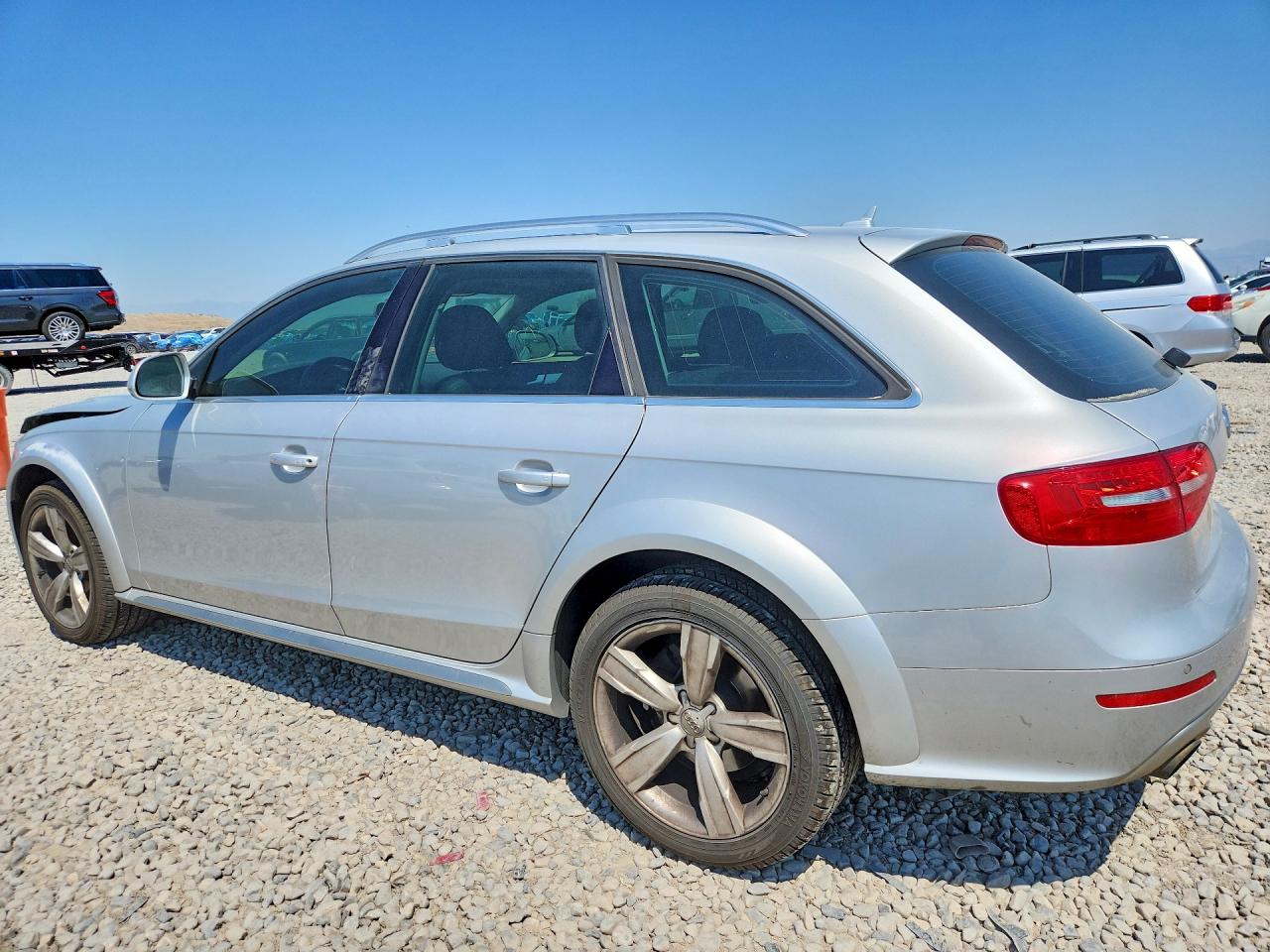 2014 Audi A4 Allroad Premium Plus Серебряный vin: WA1UFAFL2EA060526