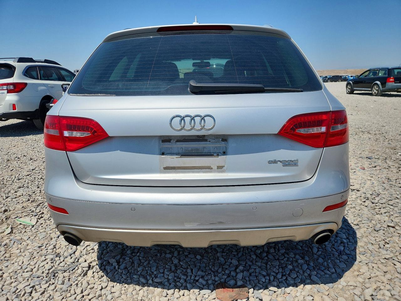 2014 Audi A4 Allroad Premium Plus Серебряный vin: WA1UFAFL2EA060526