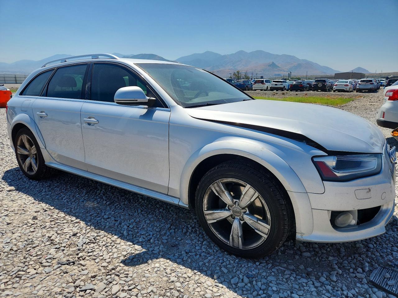 2014 Audi A4 Allroad Premium Plus Серебряный vin: WA1UFAFL2EA060526