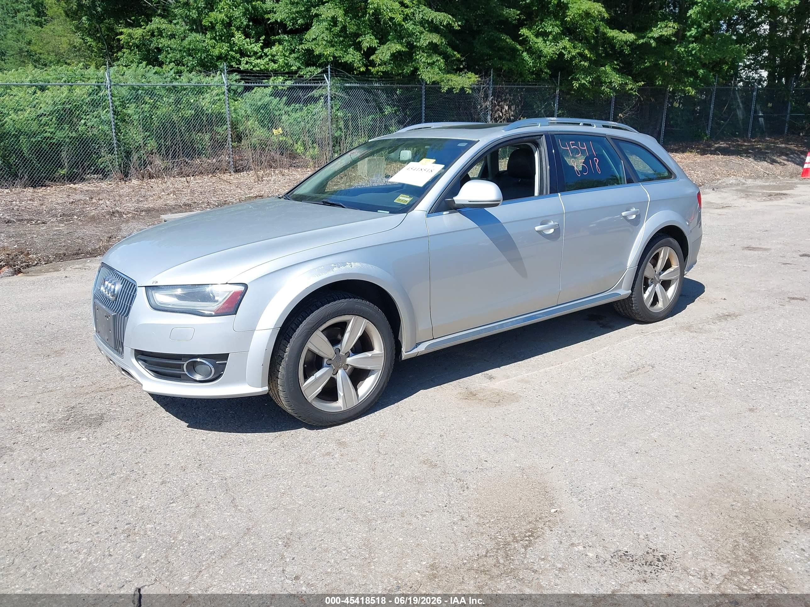 2014 Audi Allroad 2.0t Premium Серебряный vin: WA1UFAFL3EA026577