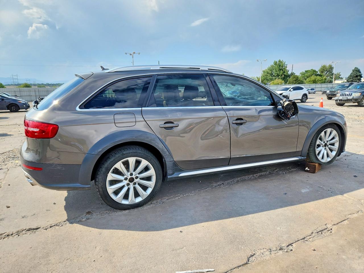2015 Audi A4 Allroad Premium Plus Gray vin: WA1UFAFL3FA009179