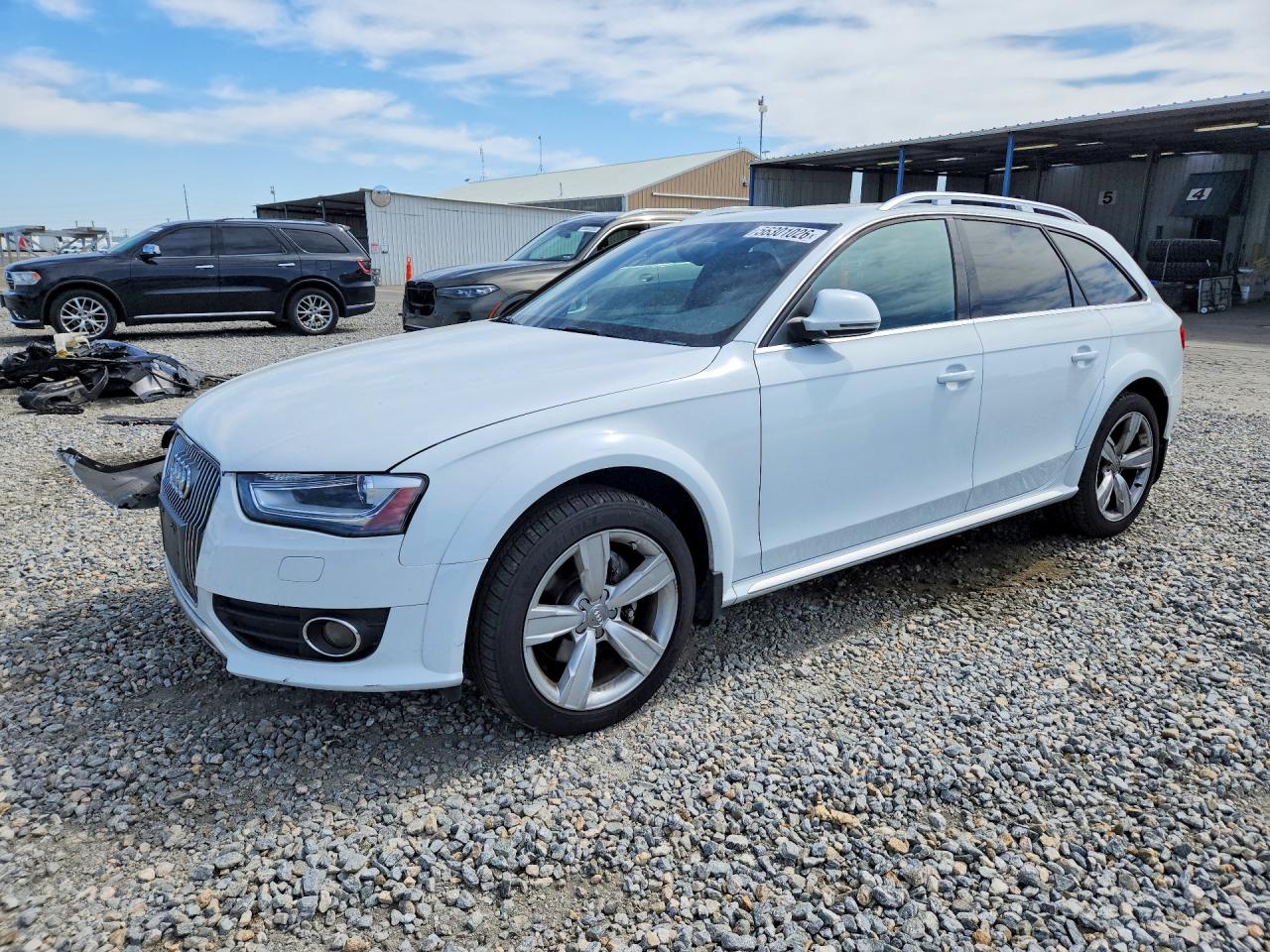 2015 Audi A4 Allroad Premium Plus White vin: WA1UFAFL3FA114143