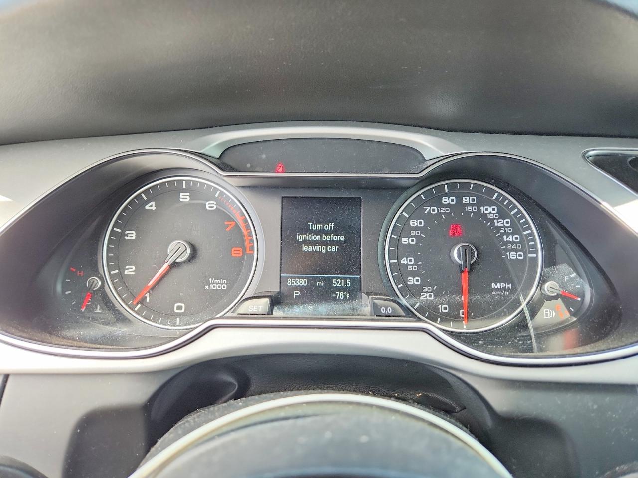 2015 Audi A4 Allroad Premium Plus Белый vin: WA1UFAFL3FA114143