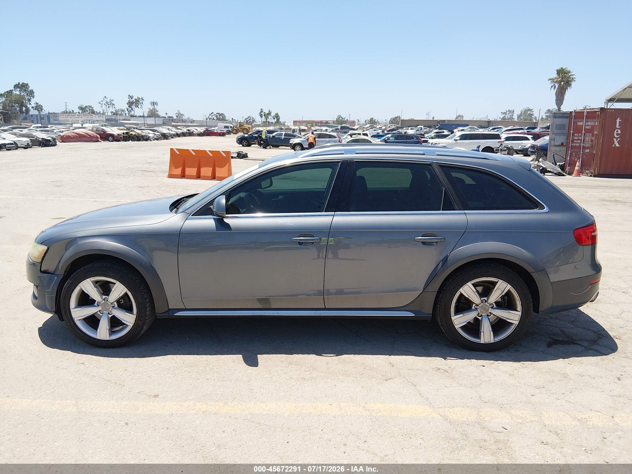 2013 Audi Allroad 2.0t Premium Plus Gray vin: WA1UFAFL4DA149528