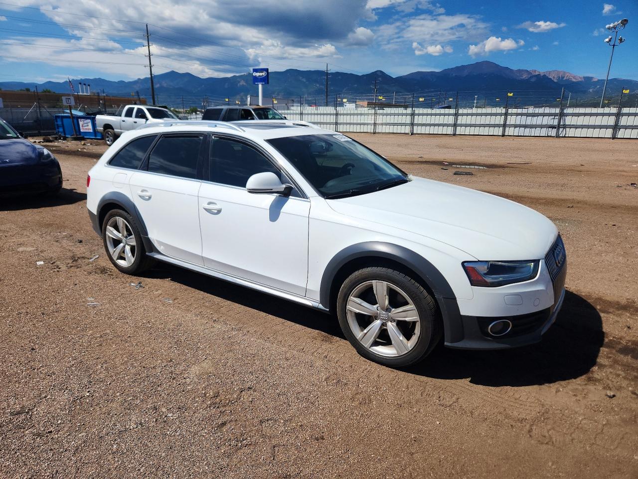 2013 Audi A4 Allroad Premium Plus White vin: WA1UFAFL4DA172128
