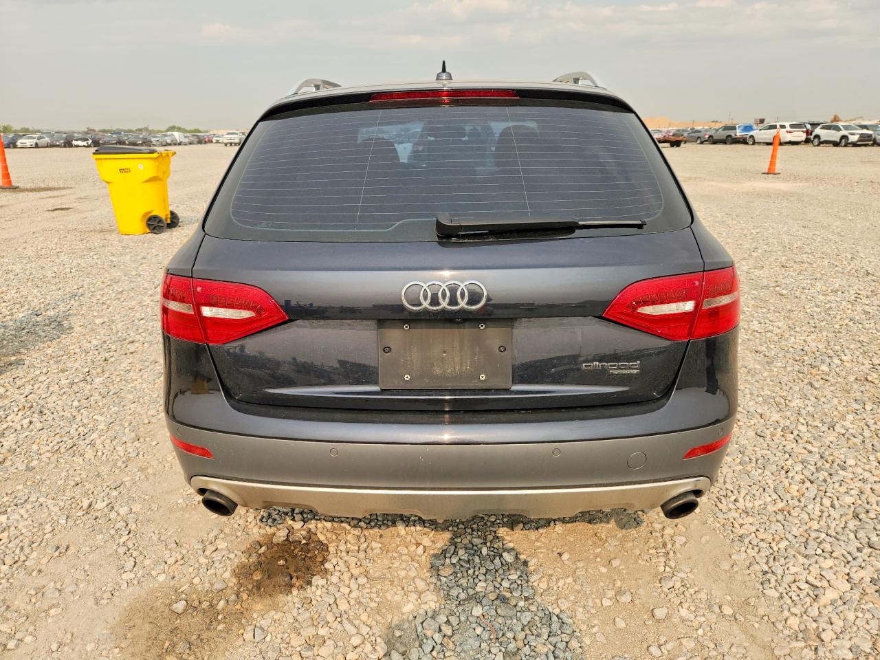 2013 Audi A4 Allroad Premium Plus Черный vin: WA1UFAFL4DA200140