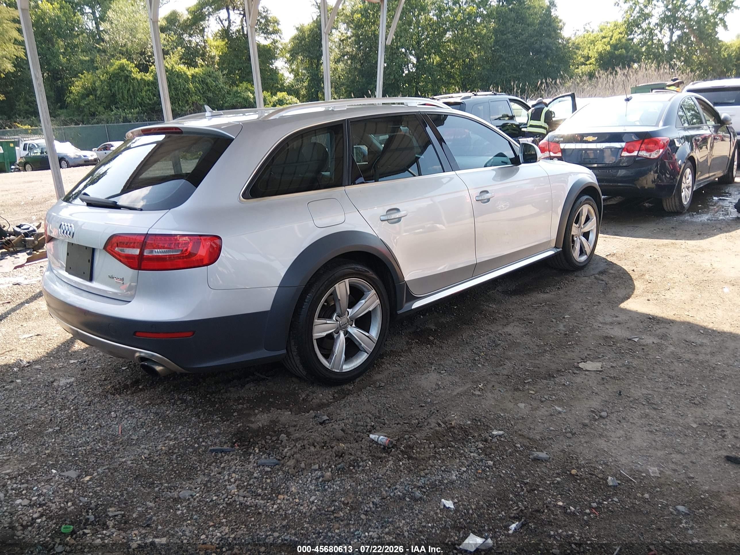 2013 Audi Allroad 2.0t Premium Plus Серебряный vin: WA1UFAFL4DA245451