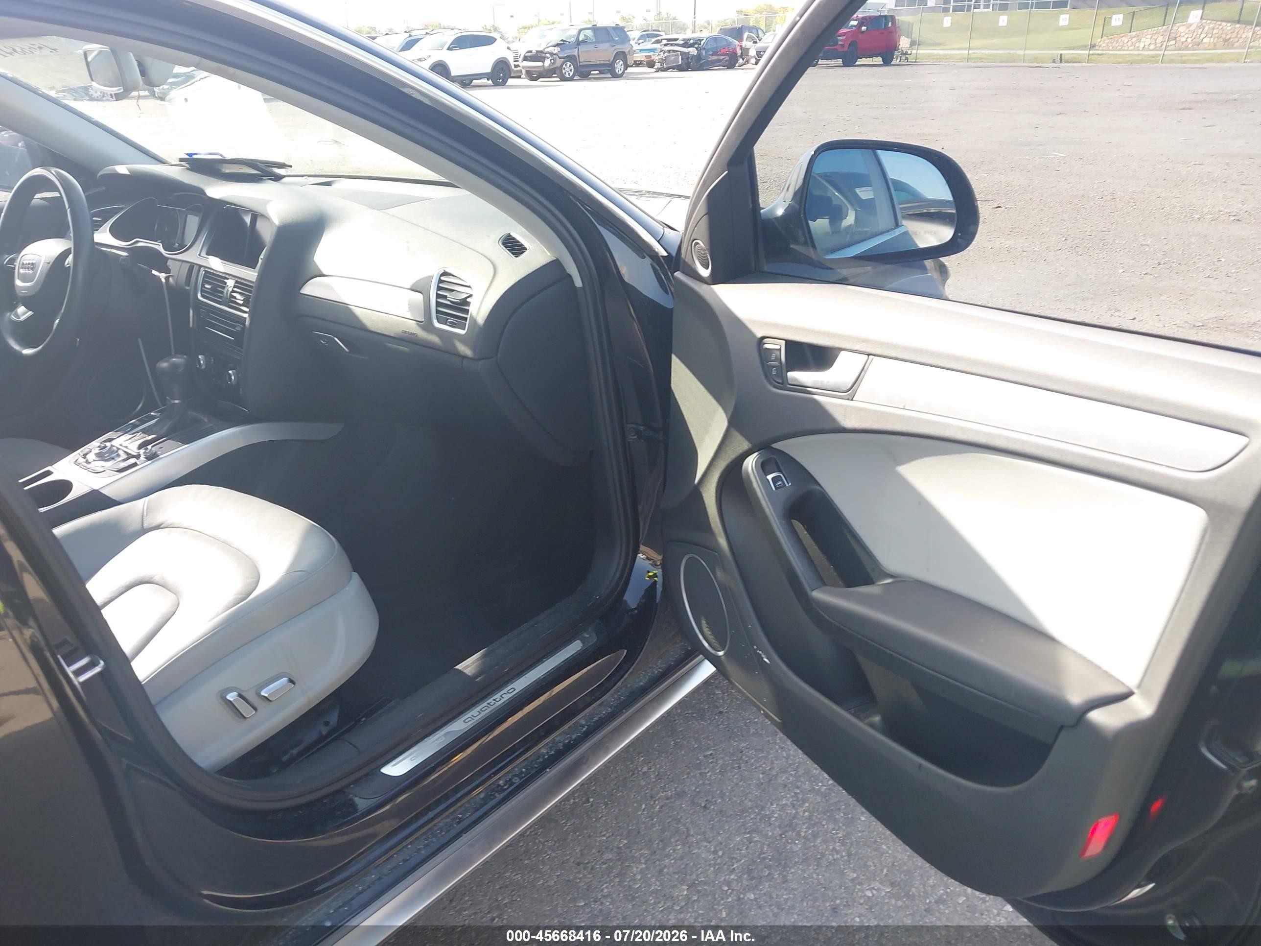 2014 Audi Allroad 2.0t Premium Черный vin: WA1UFAFL8EA165801
