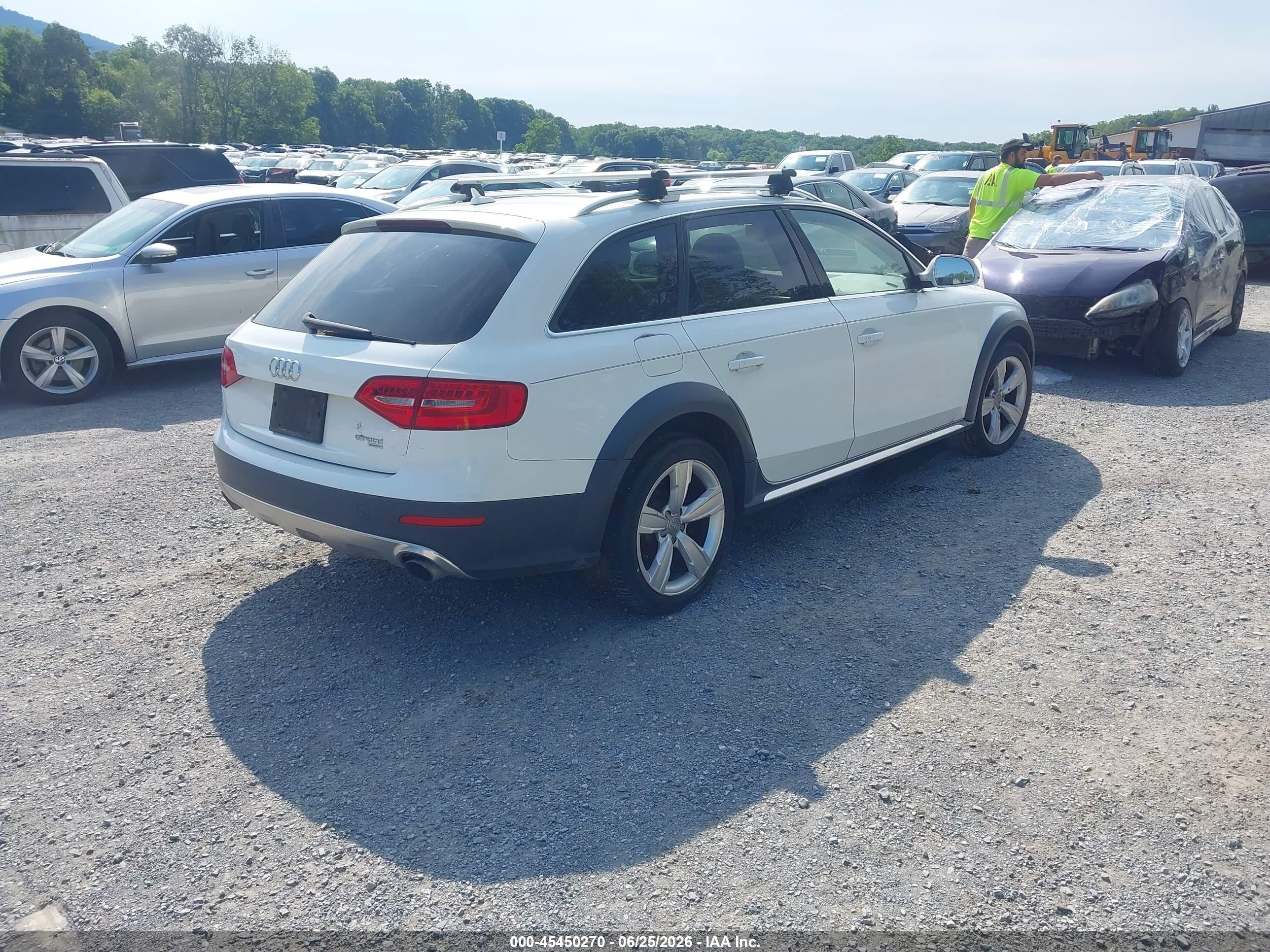 2015 Audi Allroad 2.0t Premium White vin: WA1UFAFL9FA007503