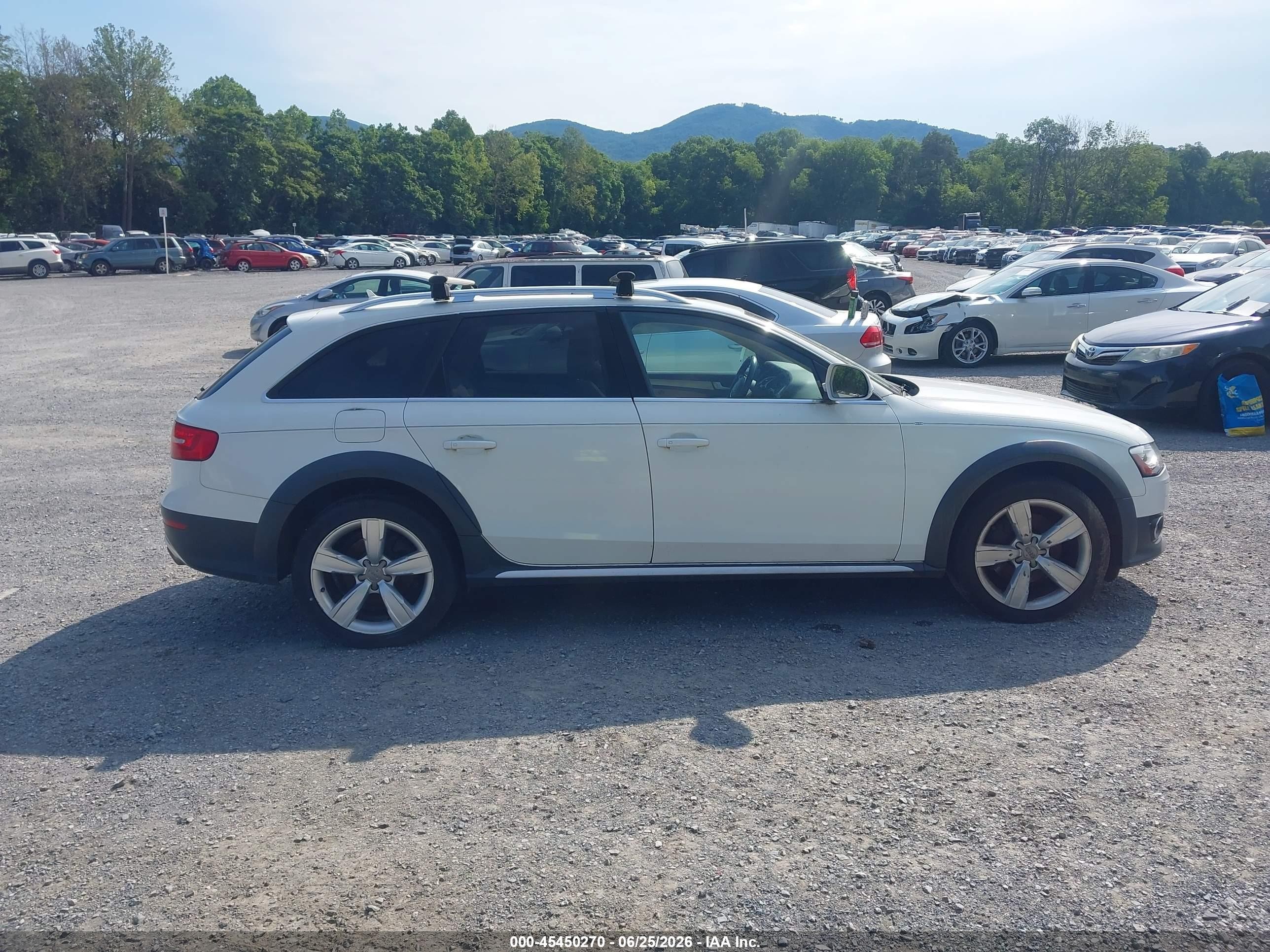 2015 Audi Allroad 2.0t Premium White vin: WA1UFAFL9FA007503