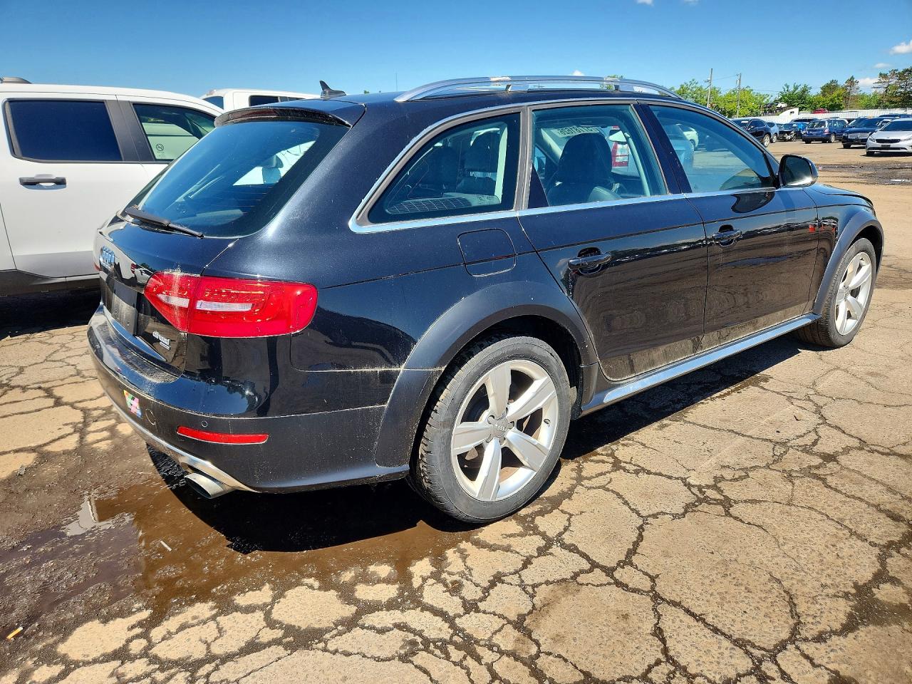 2014 Audi A4 Allroad Premium Plus Черный vin: WA1UFBFL8EA158501