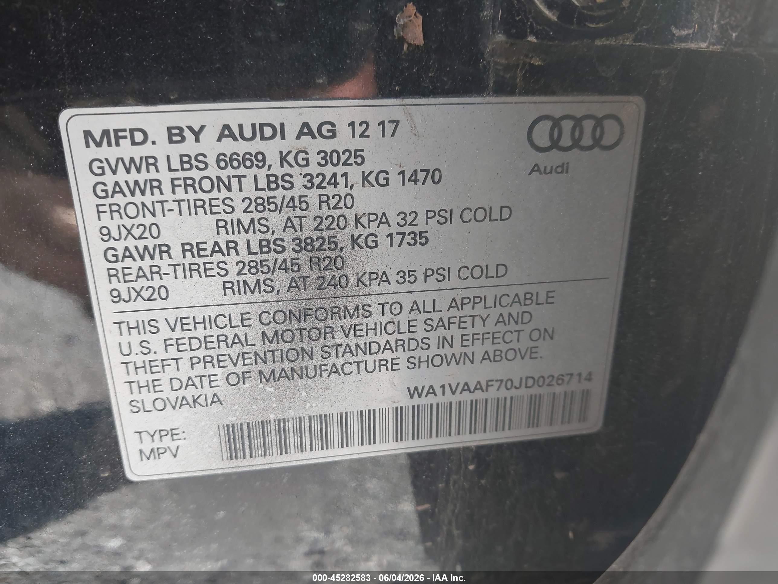 2018 Audi Q7 3.0t Premium Черный vin: WA1VAAF70JD026714